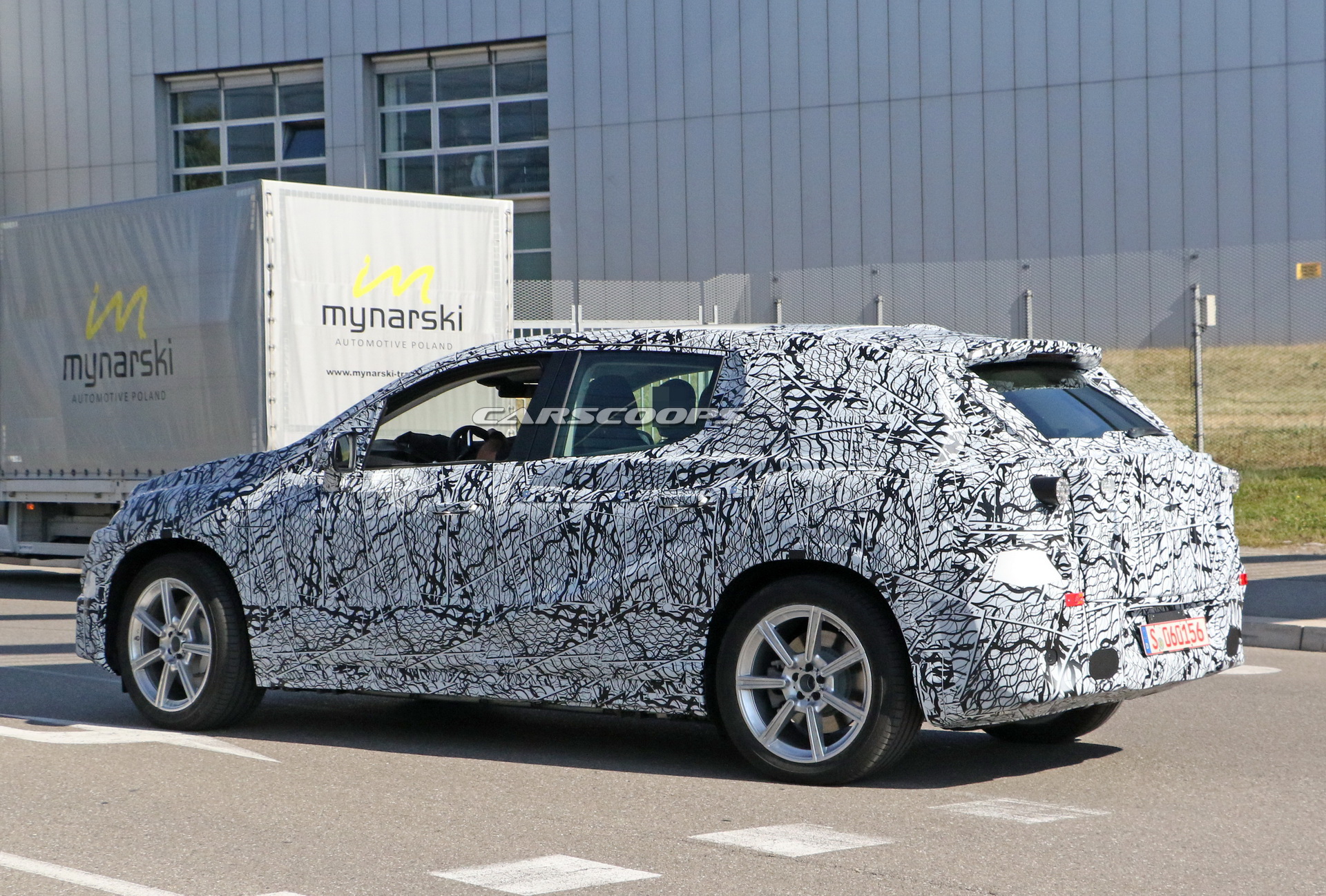 2022 Mercedes EQE SUV Shows Off Its High-Tech Interior For The First Time