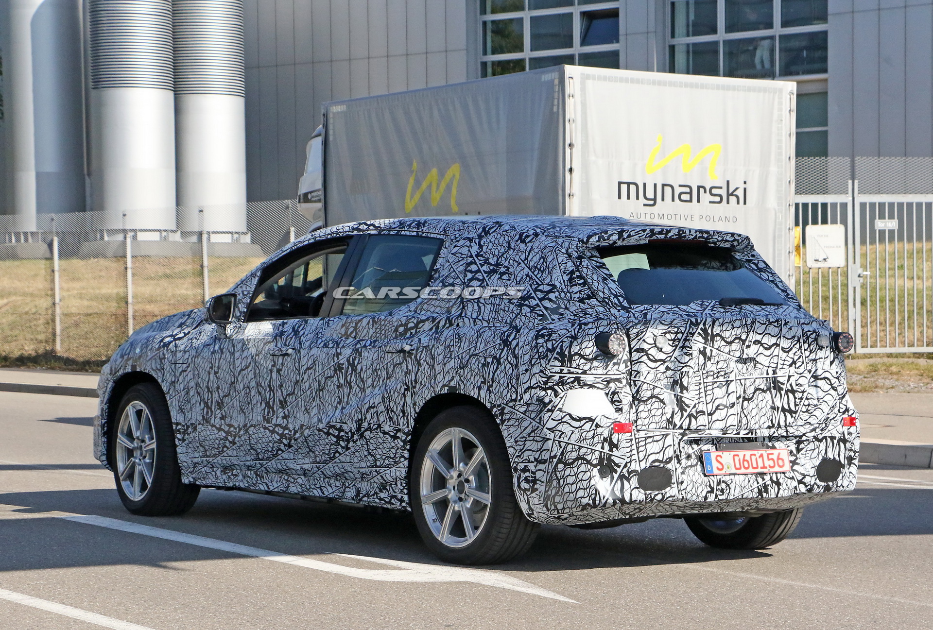 2022 Mercedes EQE SUV Shows Off Its High-Tech Interior For The First Time