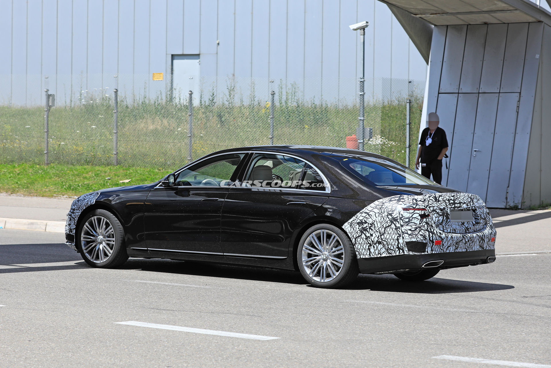 Here’s Another Up-Close Look At The 2021 Mercedes-Benz S-Class