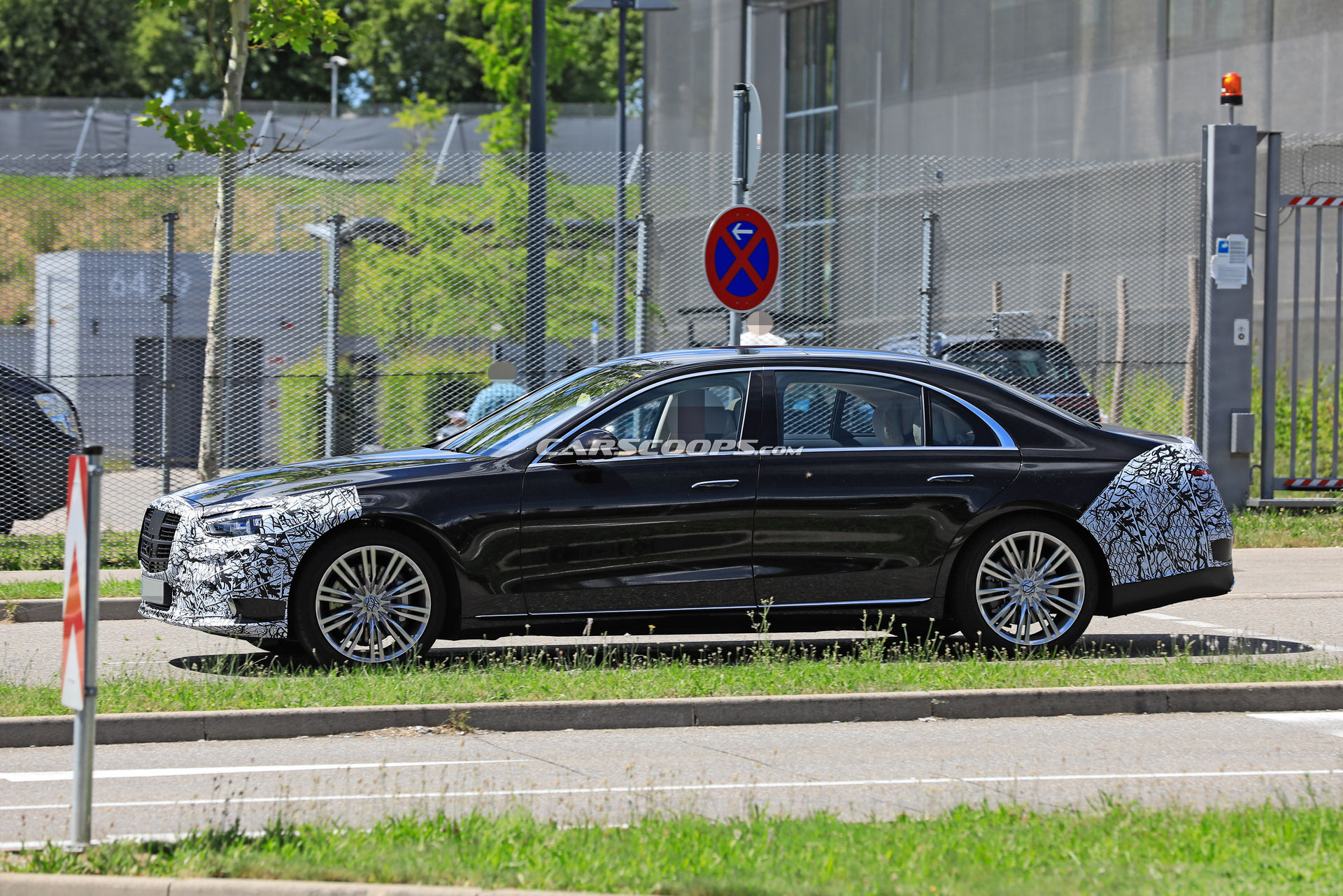 Here’s Another Up-Close Look At The 2021 Mercedes-Benz S-Class