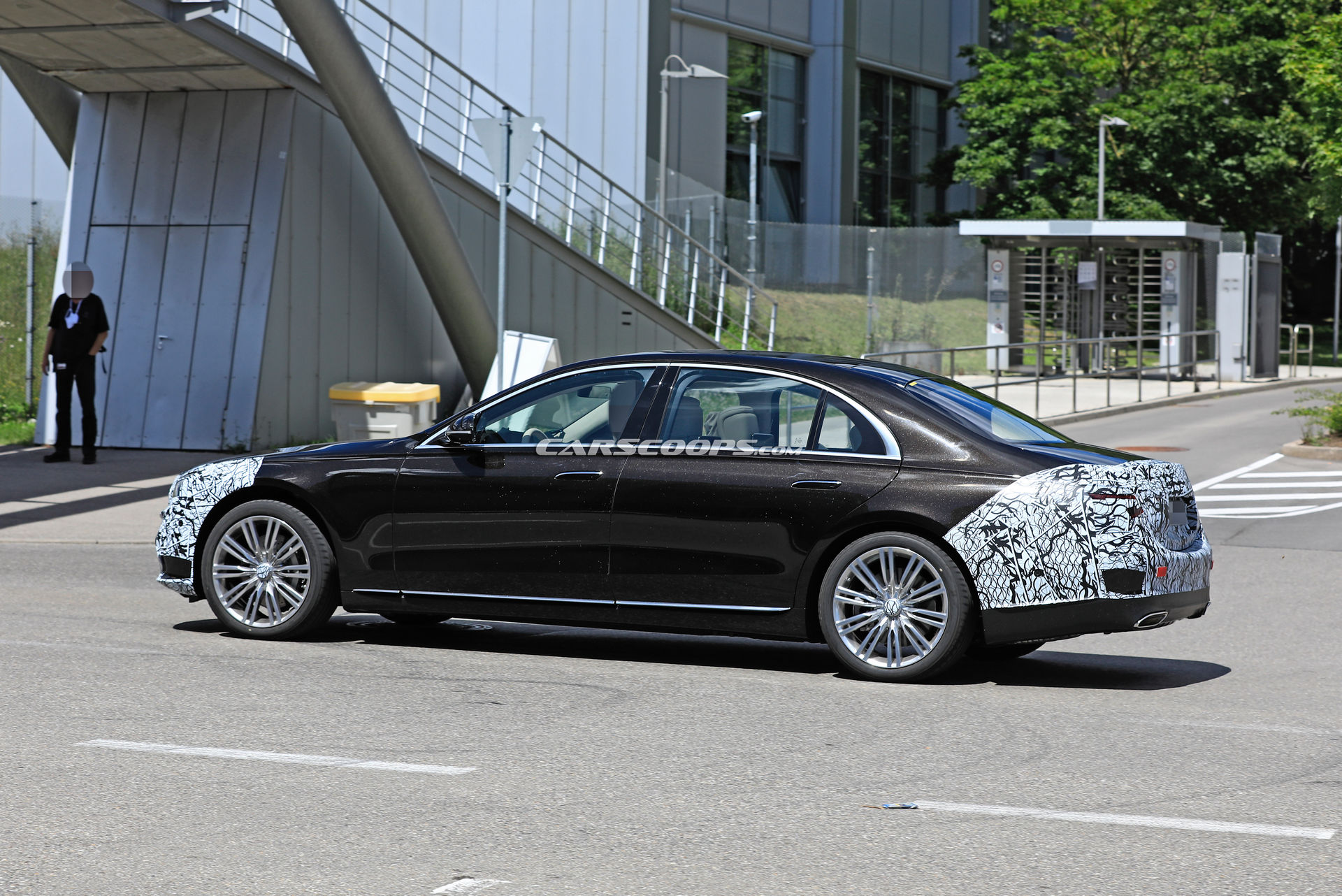 Here’s Another Up-Close Look At The 2021 Mercedes-Benz S-Class