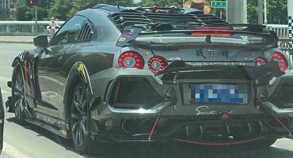  All This Bizarre Nissan GT-R Really Wanted Was To Be A Honda Civic Hatch