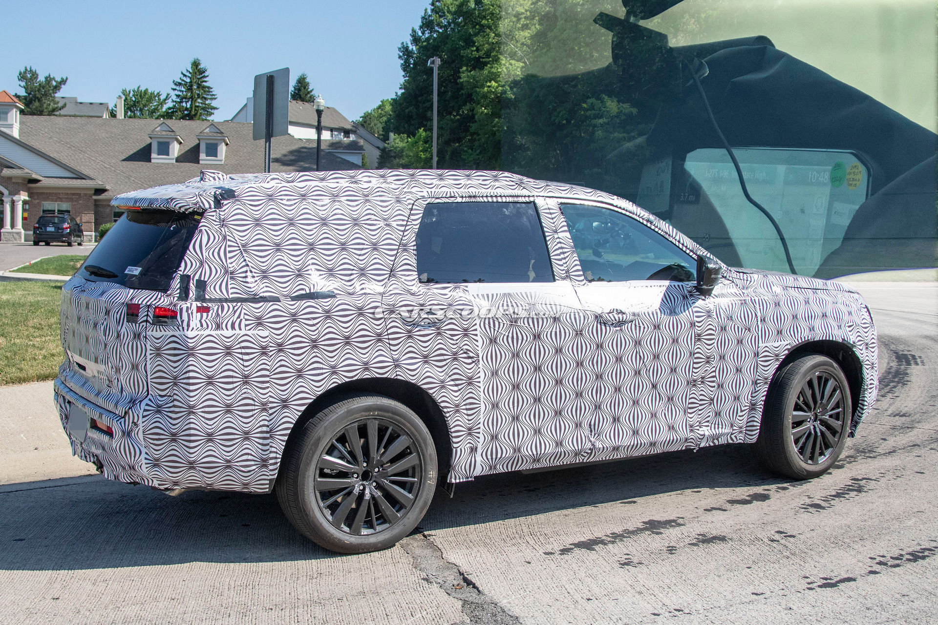 2022 Nissan Pathfinder Shows Big Infotainment Screen In Its Spy Debut
