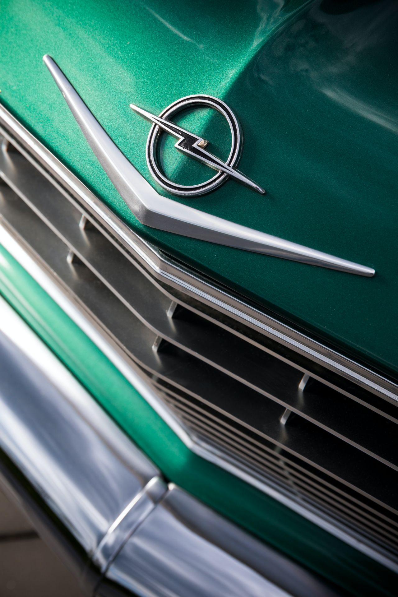 Turns Out The 2021 Mokka Debuted Opel’s Redesigned ‘Blitz’ Logo