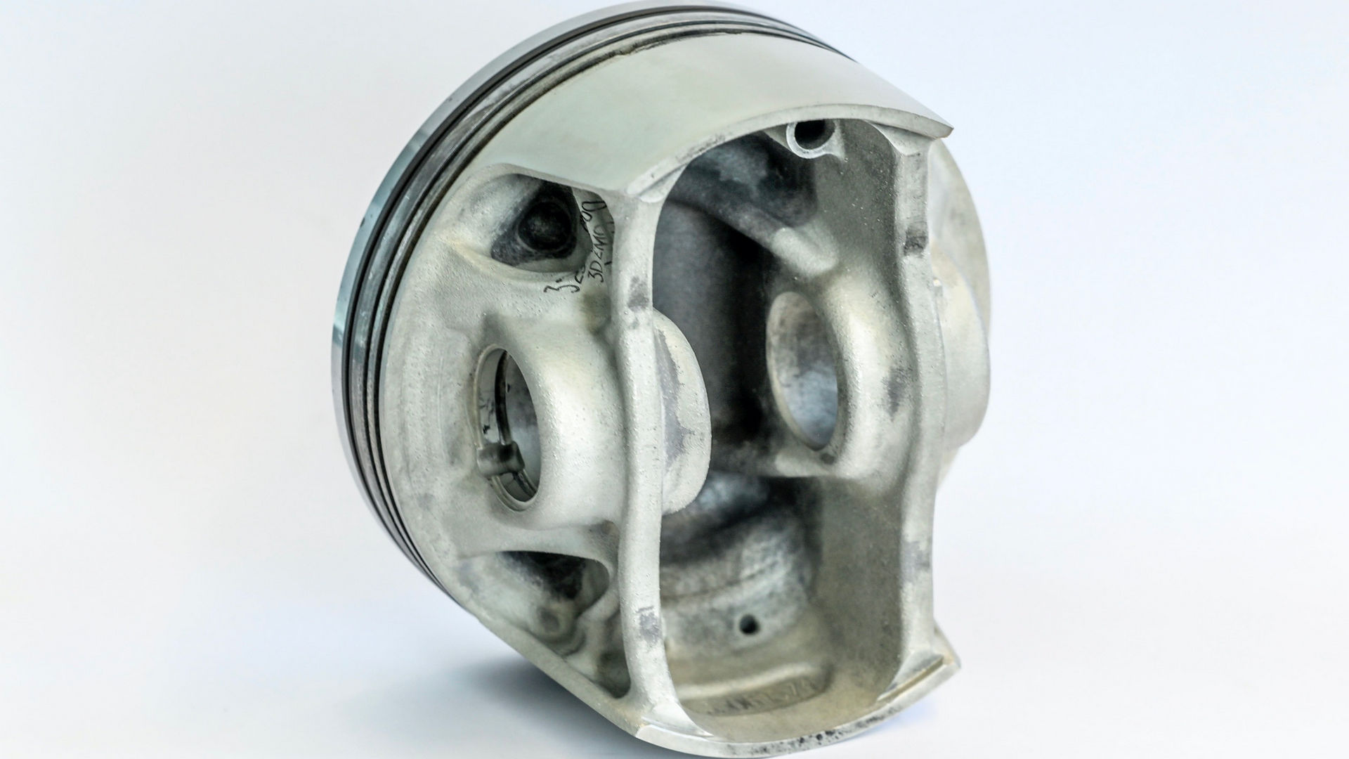 Porsche Starts 3D Printing Pistons For The 911 GT2 RS, Adding 30 HP