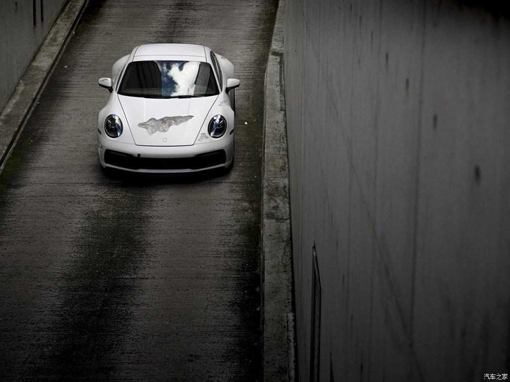 Porsche 911 Carrera 4S ‘Crystal Eroded’ Art Car Is Supposed To Showcase ‘A Timeless Machine’