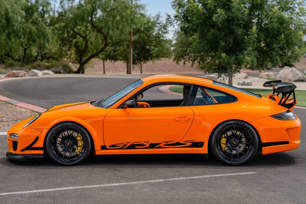 Modified Porsche 911 GT3 RS Is Good Enough To Give You Goosebumps