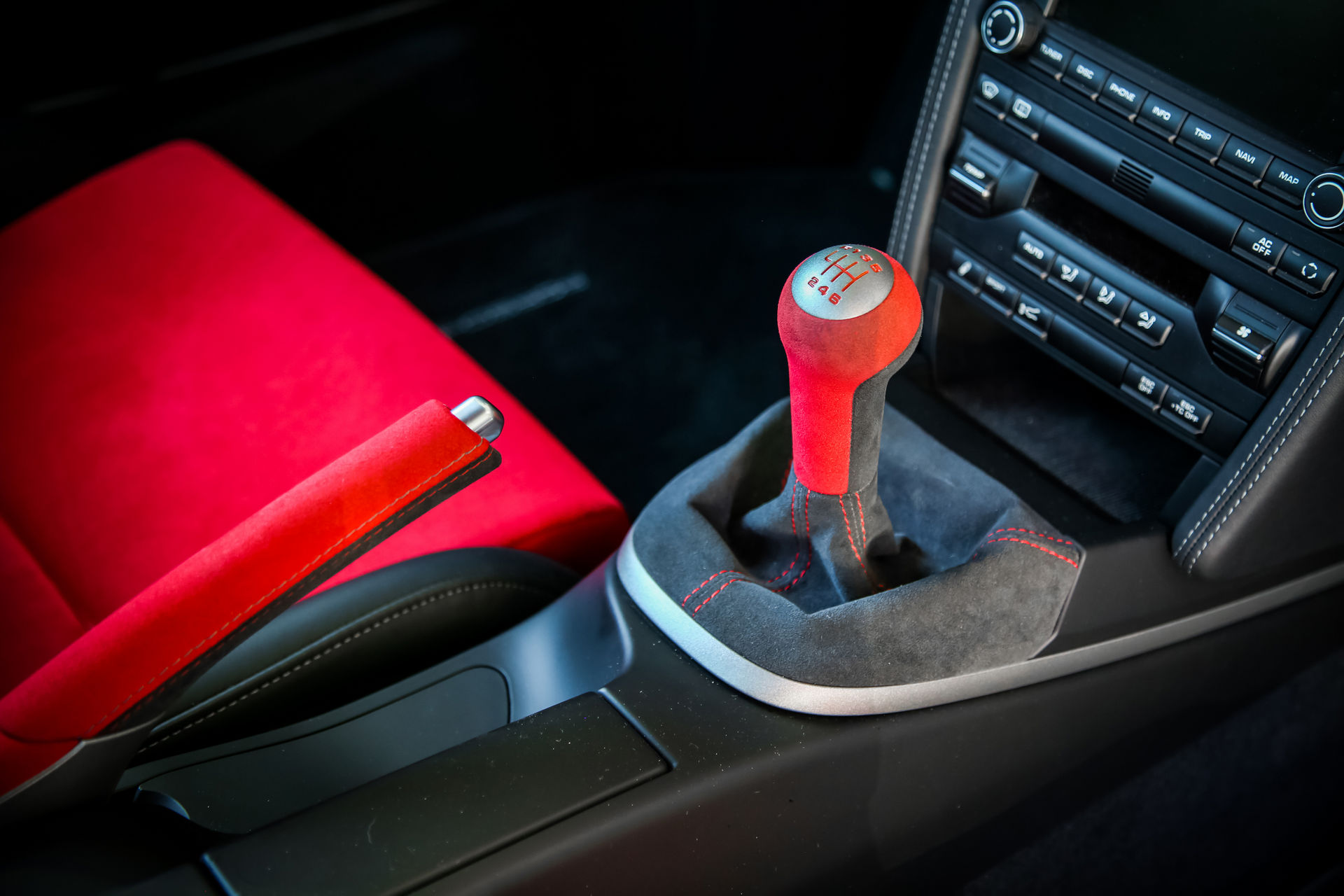 2011 Porsche 911 GT3 RS 4.0 Is For Hardcore Driving Enthusiasts