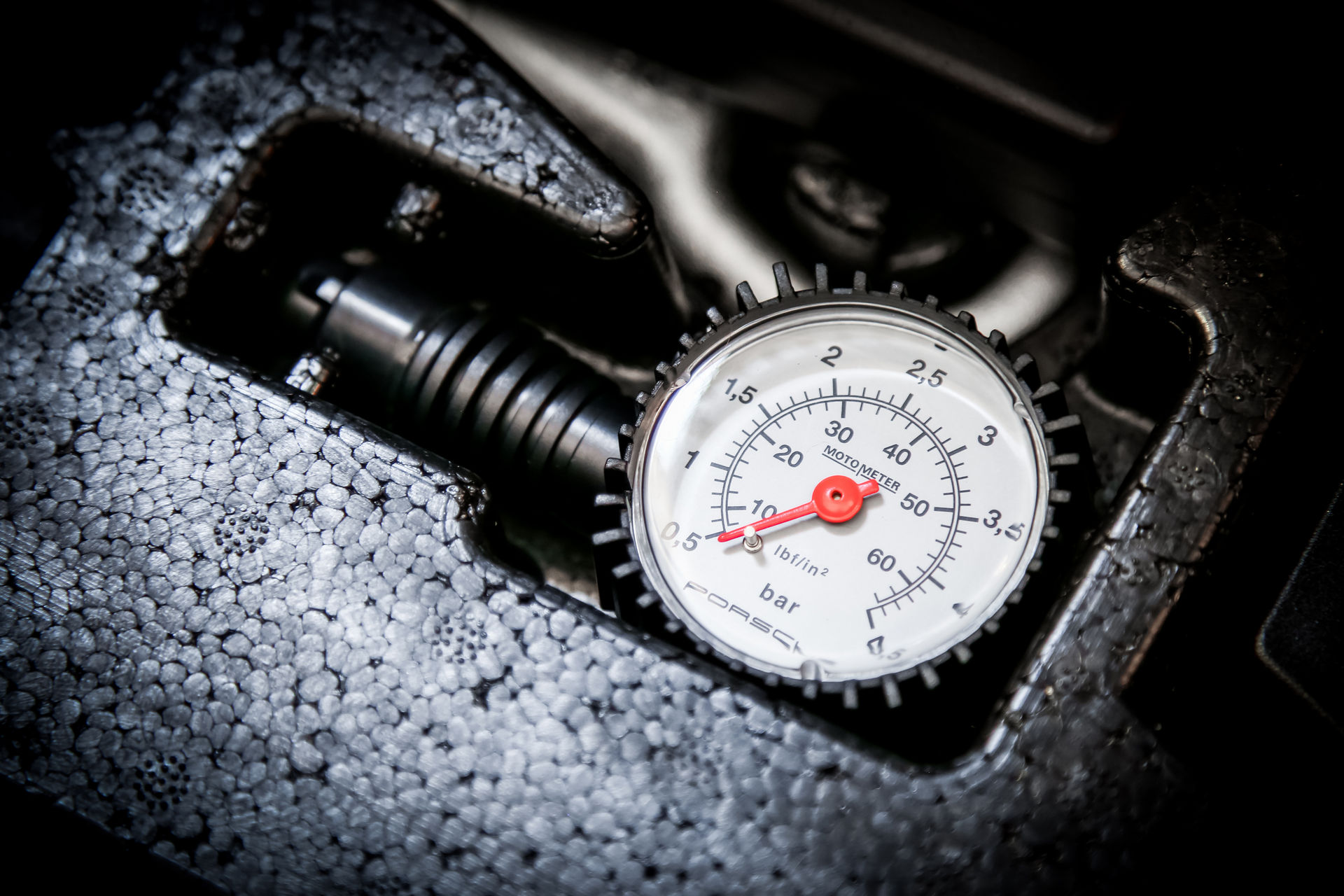 2011 Porsche 911 GT3 RS 4.0 Is For Hardcore Driving Enthusiasts