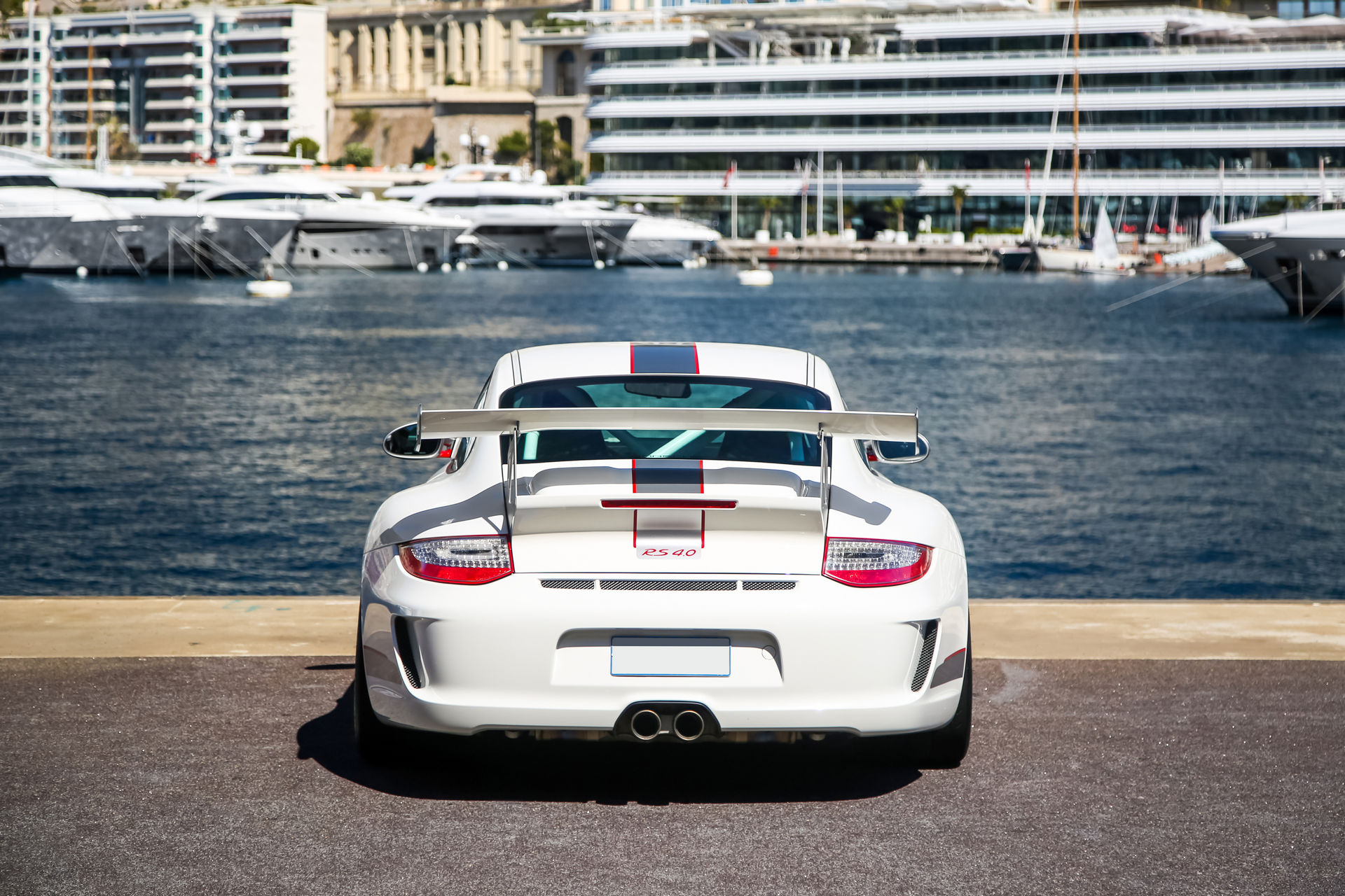 2011 Porsche 911 GT3 RS 4.0 Is For Hardcore Driving Enthusiasts