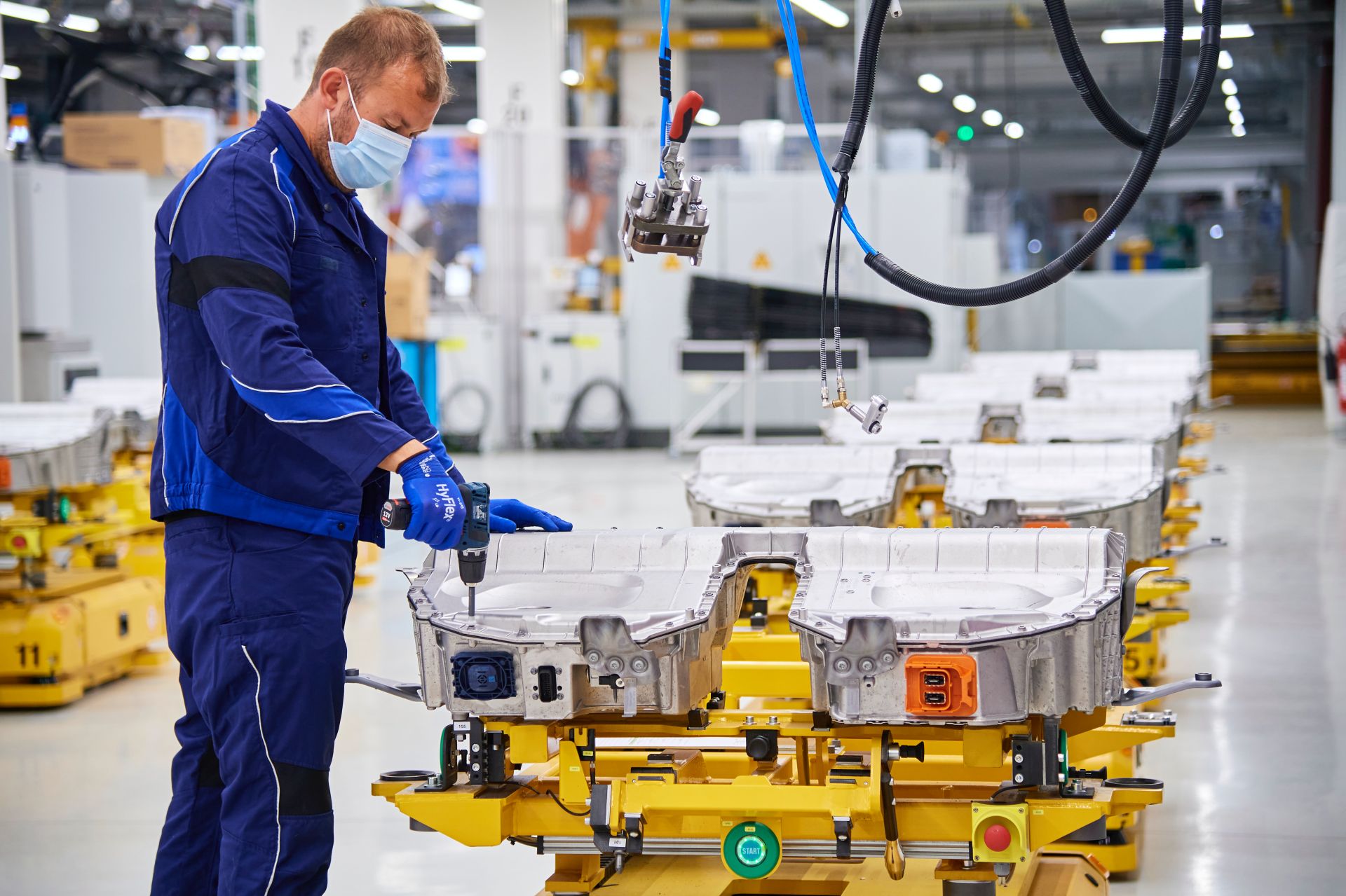 BMW Expanding Production Capacity In Dingolfing To 500,000 E-Drive Units By 2022