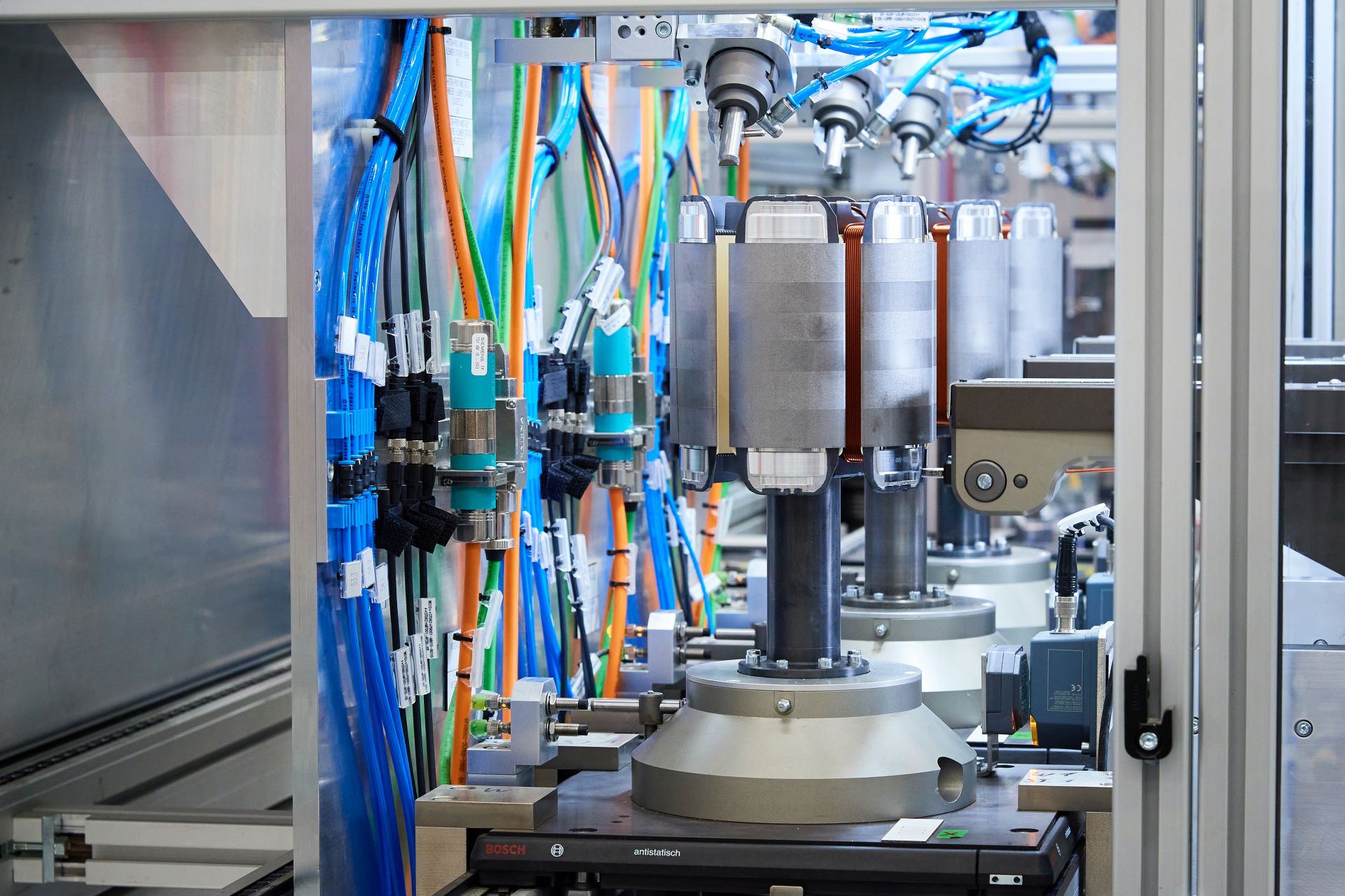 BMW Expanding Production Capacity In Dingolfing To 500,000 E-Drive Units By 2022