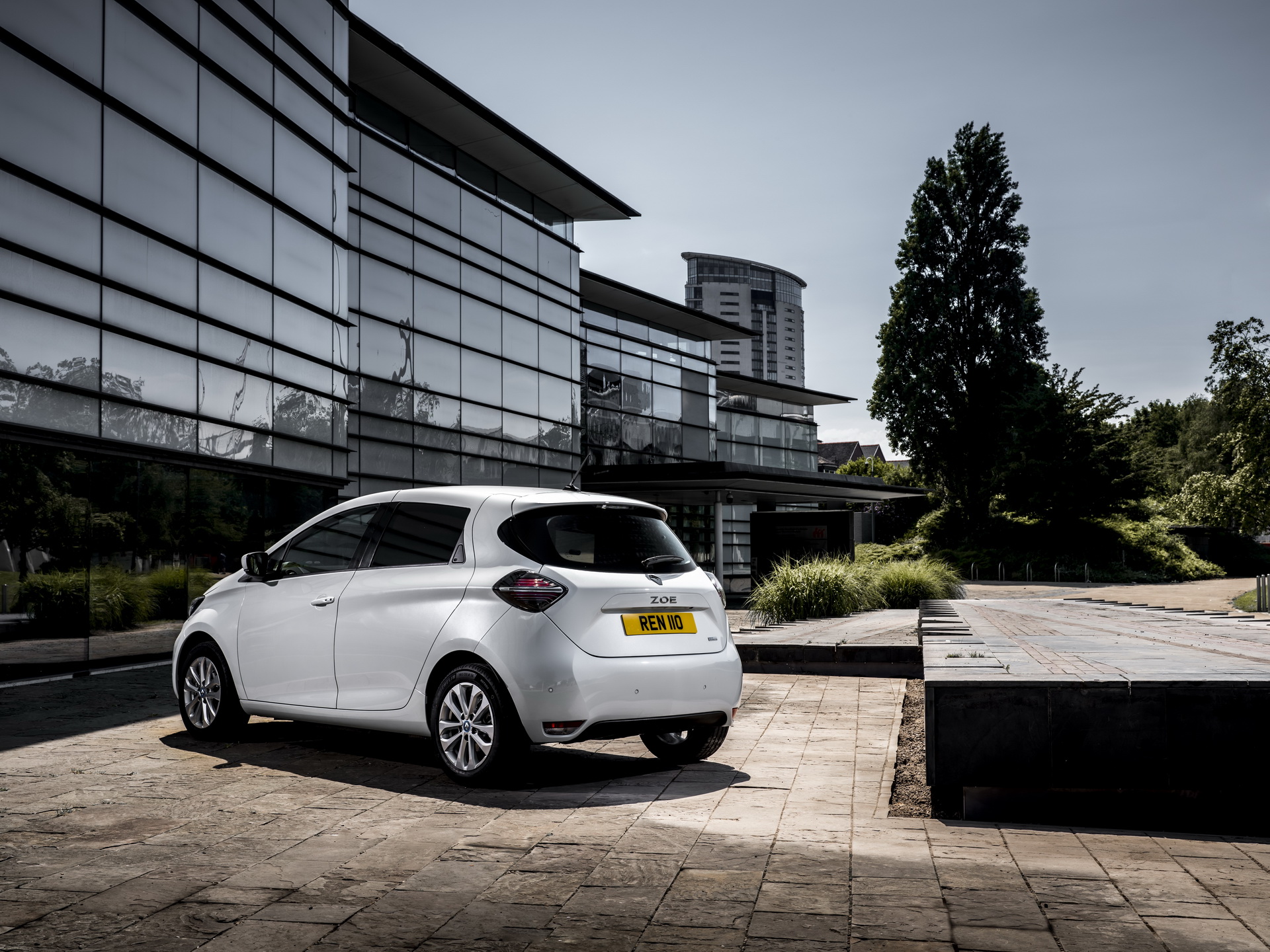 Renault Zoe Van Is A Small Electric Workhorse With 245 Miles Of Range