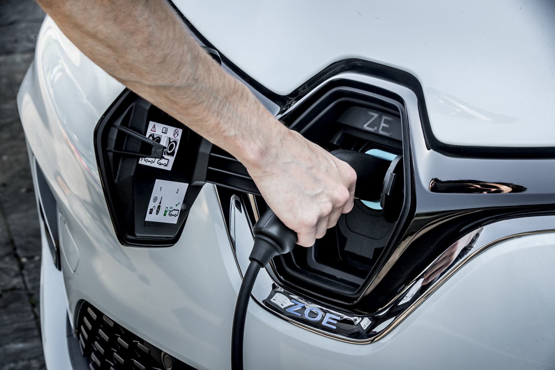 Renault Zoe Van Is A Small Electric Workhorse With 245 Miles Of Range