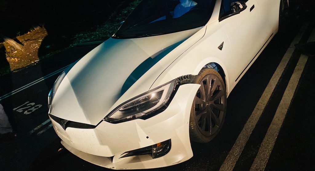  Watch Valet Driver Ditch A Tesla Model S In A Parking Lot