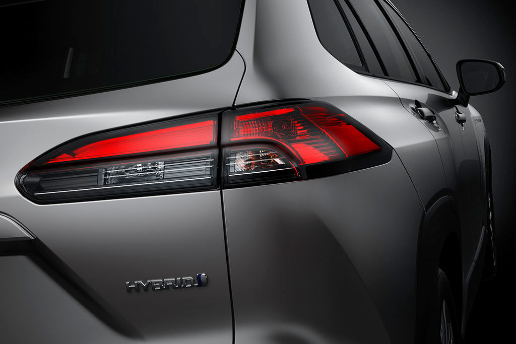 New 2021 Toyota Corolla Cross Blurs The Lines Between Hatches And SUVs