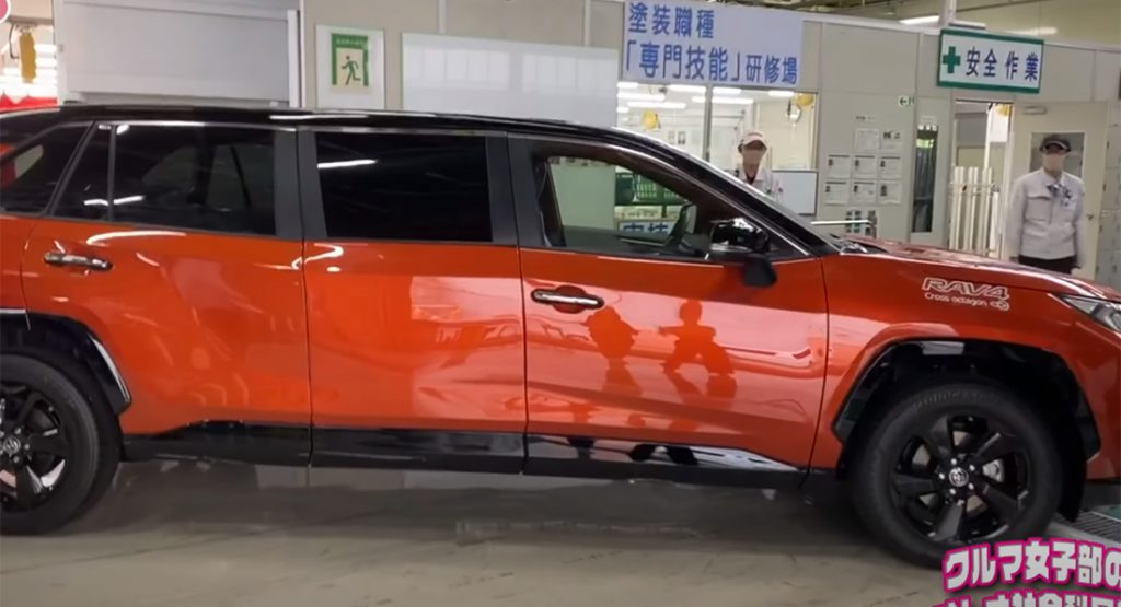  Bizarre RAV4 Limo Was Built By Toyota Workers During Their Off Time