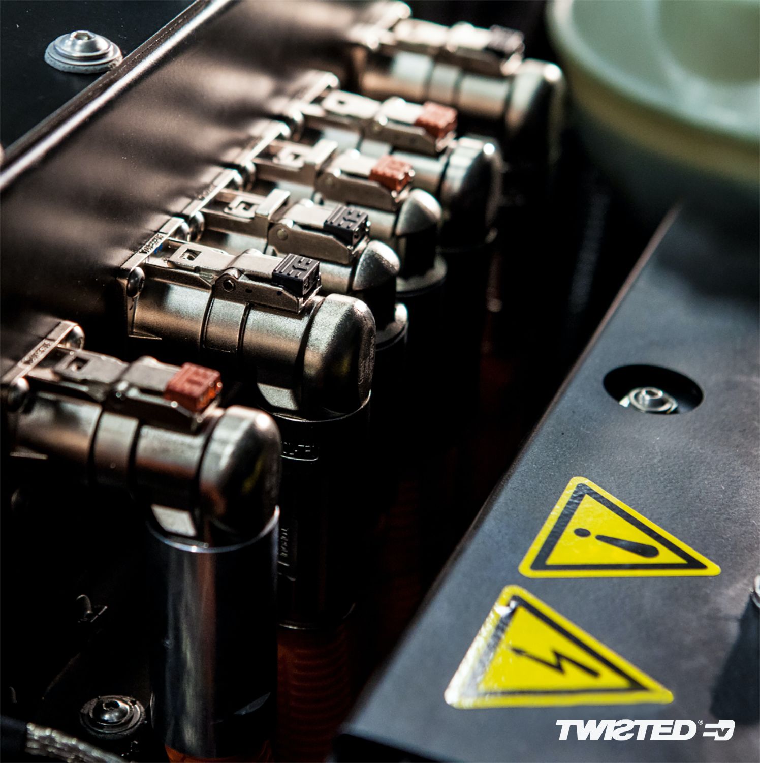 Twisted NAS-E 4×4 Is A Classic Defender Gone Electric That Costs $185,000