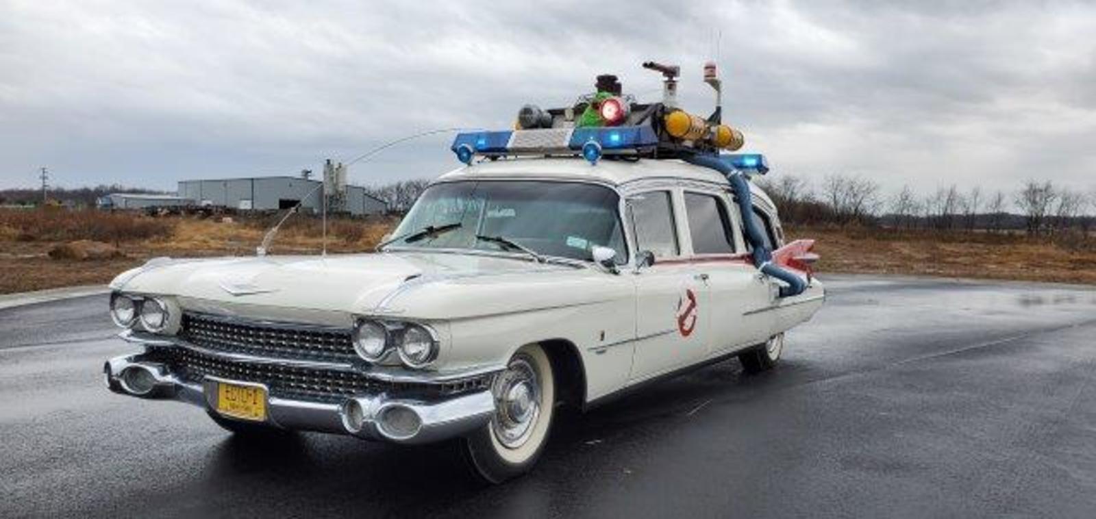 U.S. Marshals Auctioning Three Famous Replica Movie Cars Seized From Fraudster