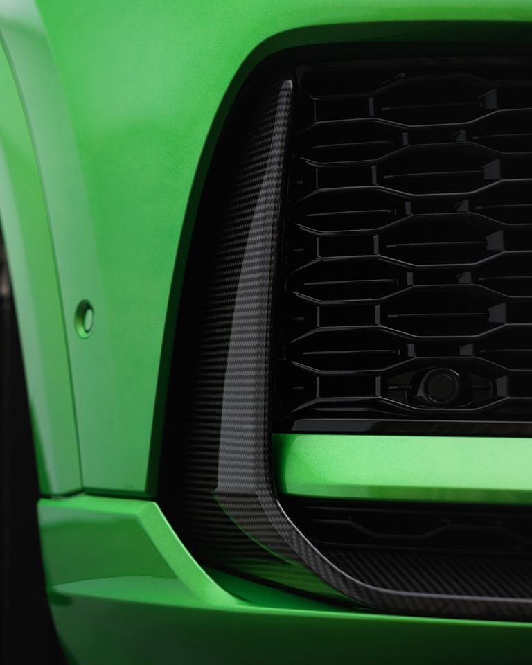 Java Green Audi RS Q8 With 23″ Wheels And Carbon Trim Really Stands Out