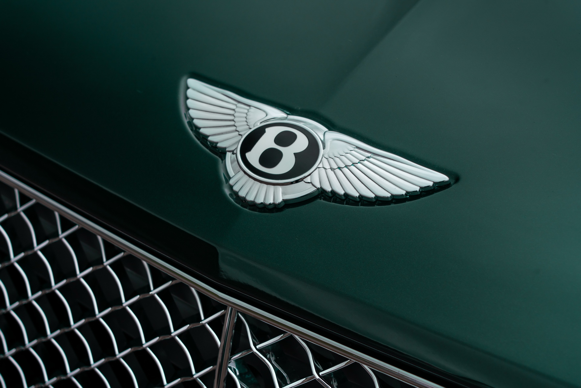 Bentley Updates Continental GT Range With Fresh Colors And Features