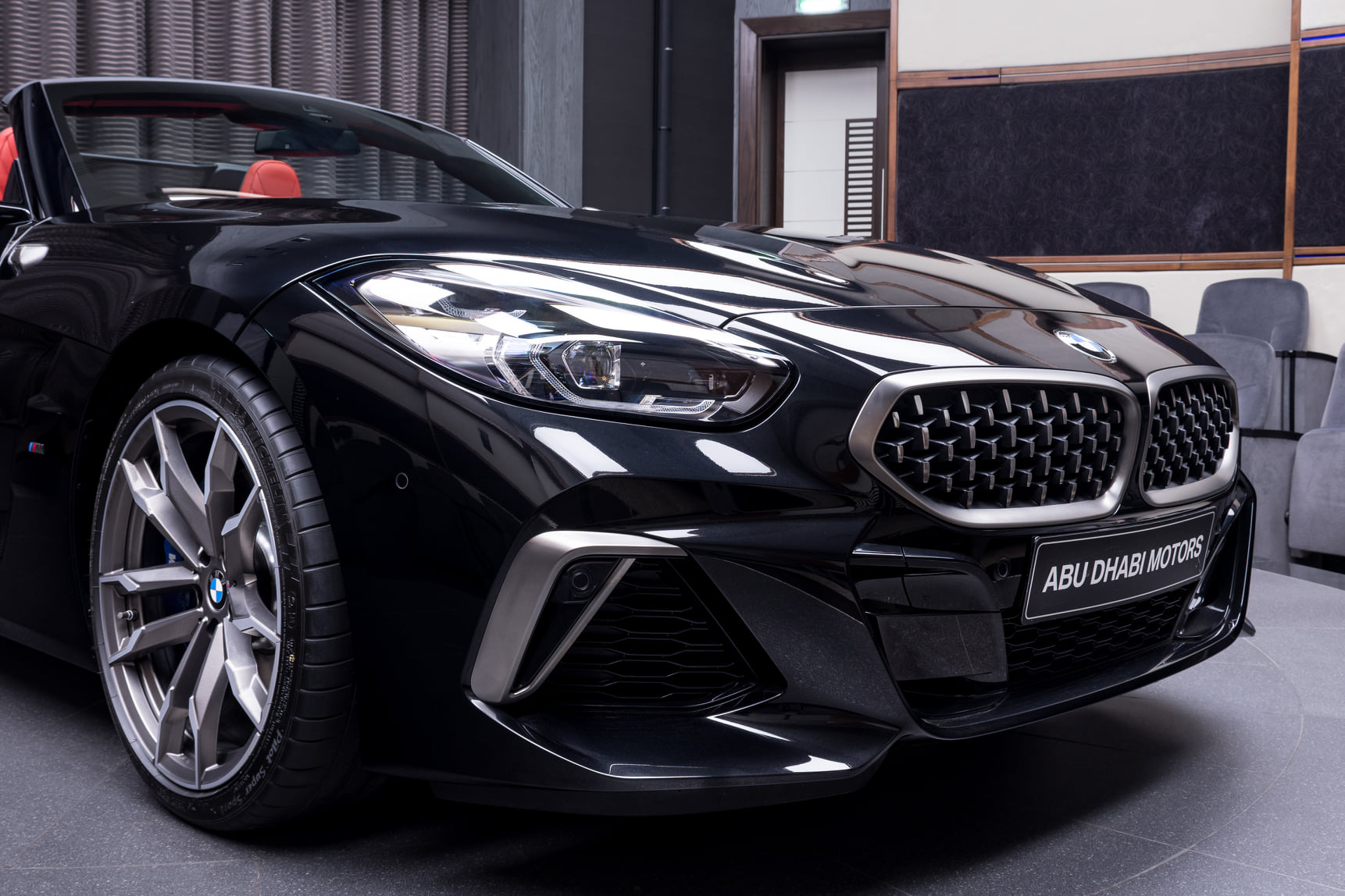 Remember The BMW Z4? This M40i Boasts A Rather Simple Yet Stylish Spec