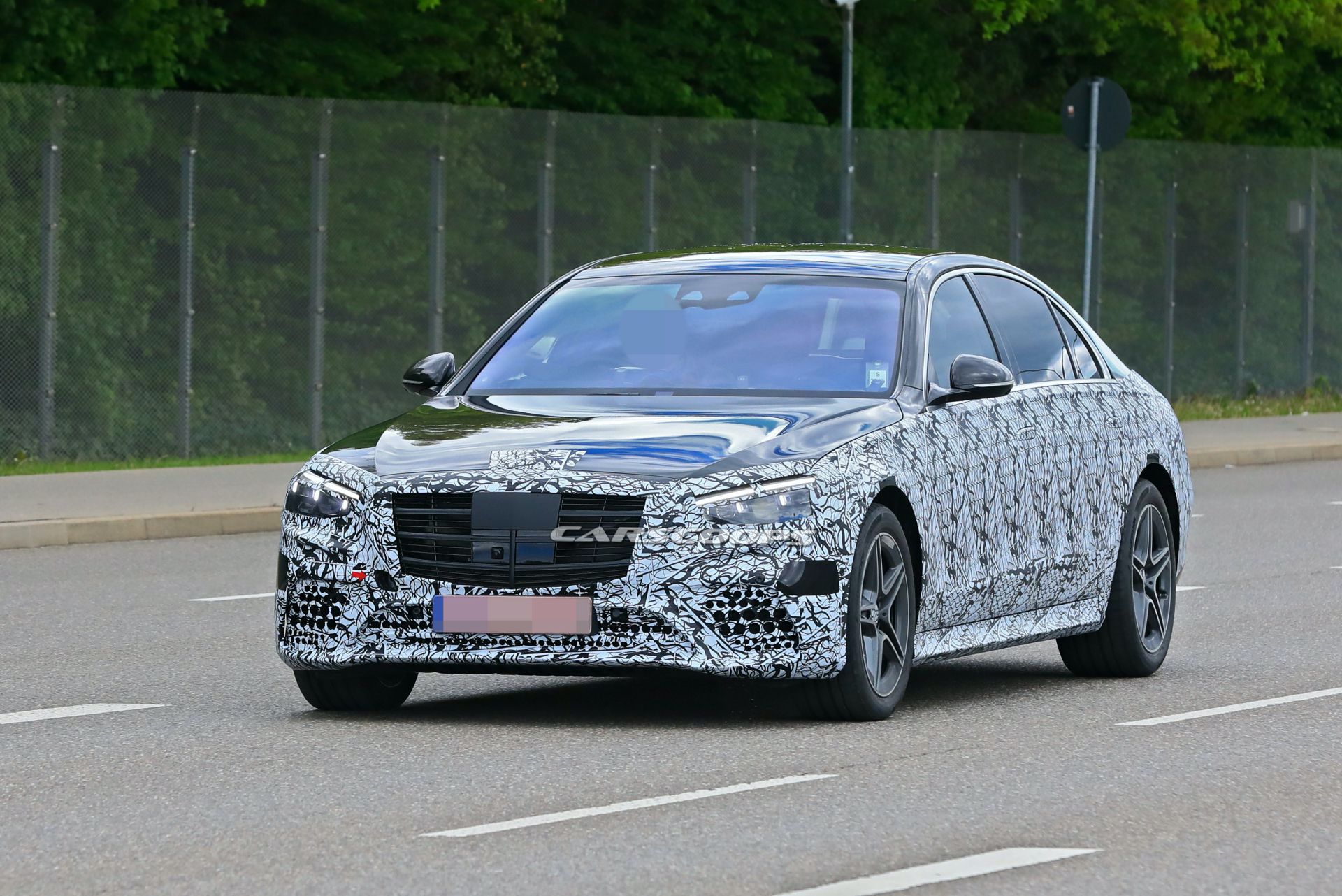 Will The New Mercedes S-Class Feature Level 3 Autonomous Tech? Daimler’s Still Unclear On That