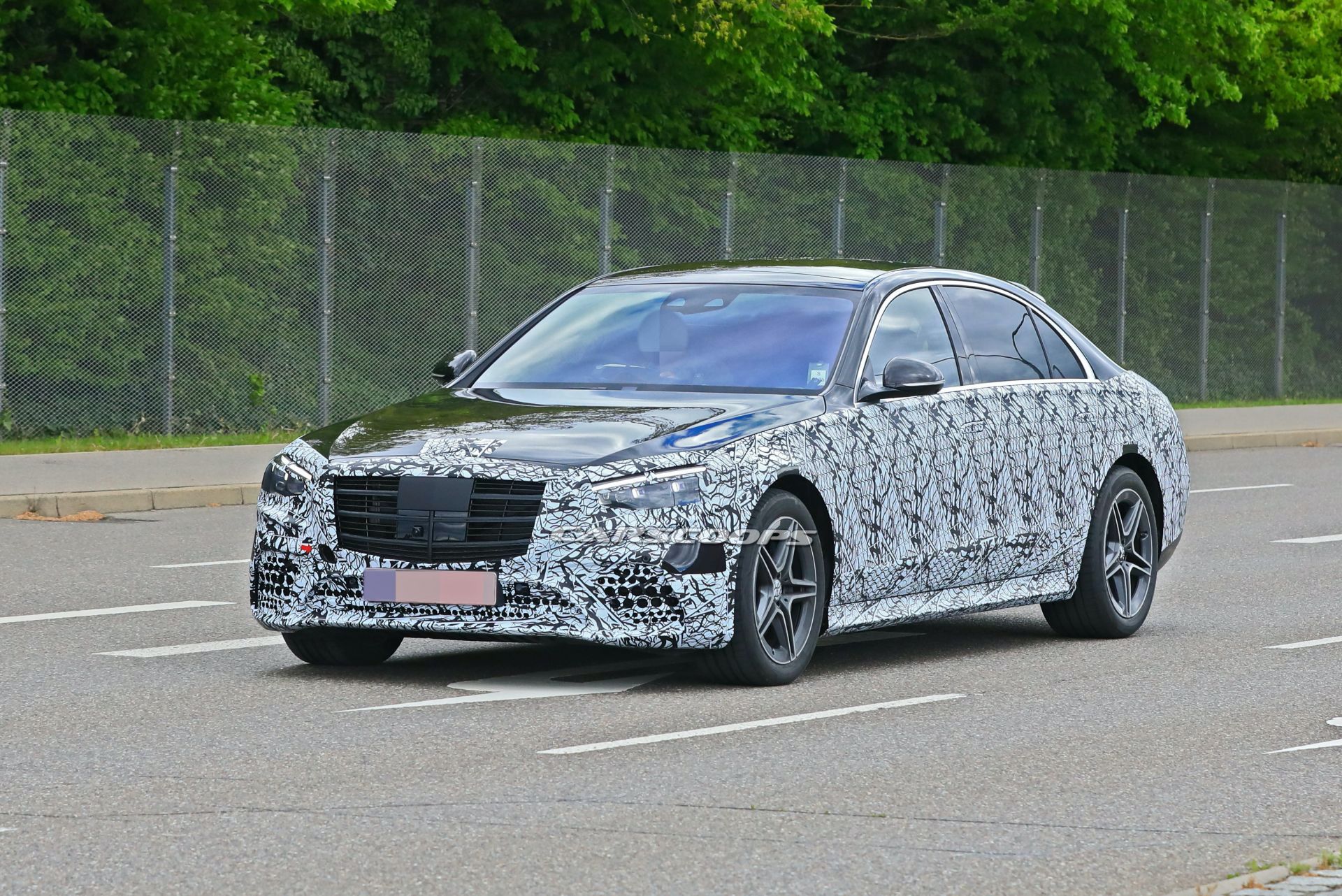 Will The New Mercedes S-Class Feature Level 3 Autonomous Tech? Daimler’s Still Unclear On That