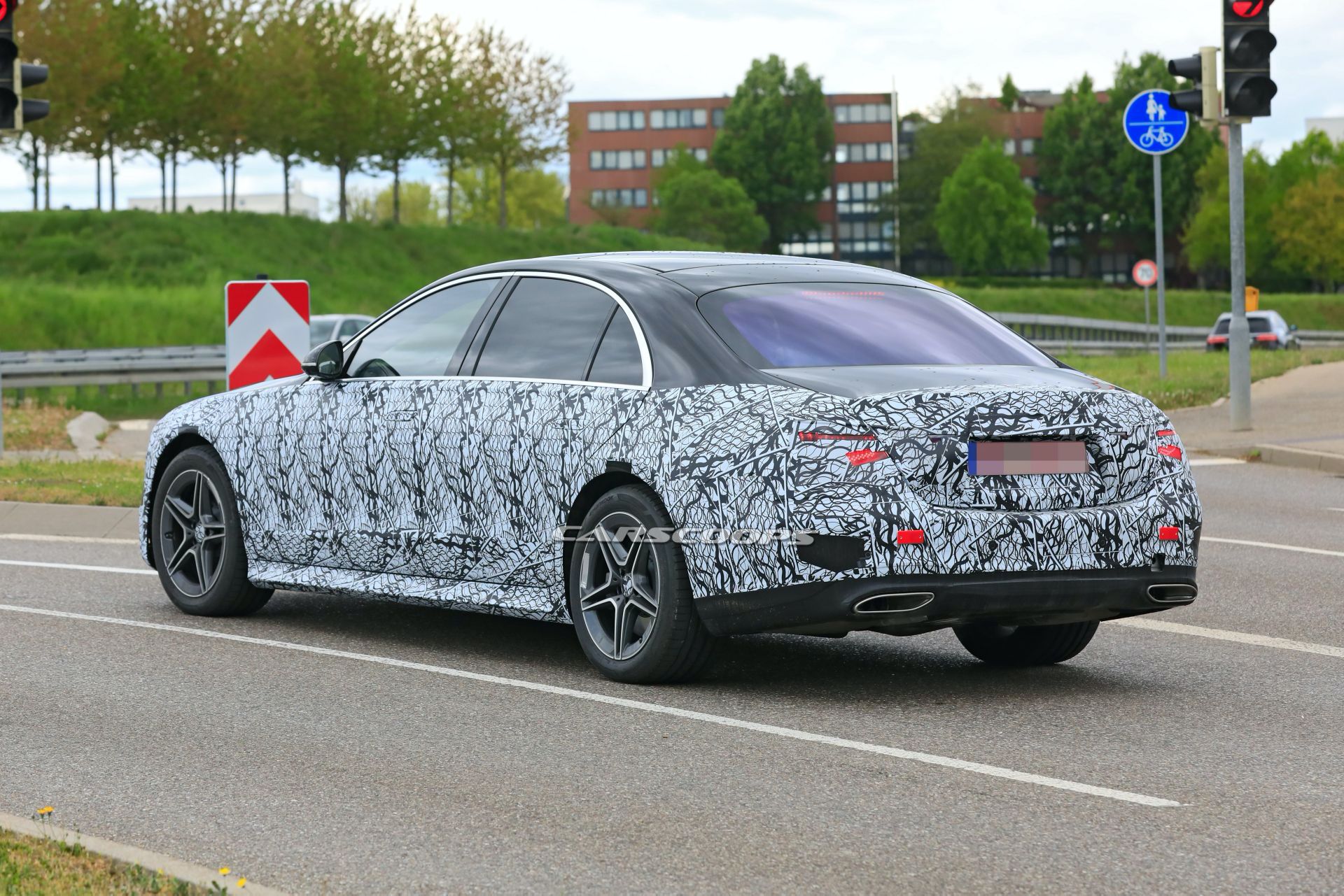 Will The New Mercedes S-Class Feature Level 3 Autonomous Tech? Daimler’s Still Unclear On That
