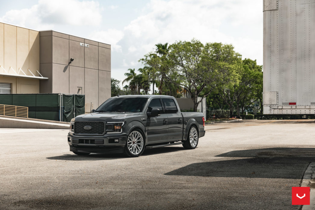 Lowered Ford F-150 On 24-Inch Wheels Won’t Leave The Tarmac Anytime Soon