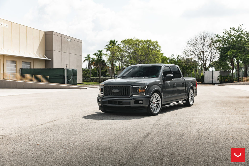 Lowered Ford F-150 On 24-Inch Wheels Won’t Leave The Tarmac Anytime Soon