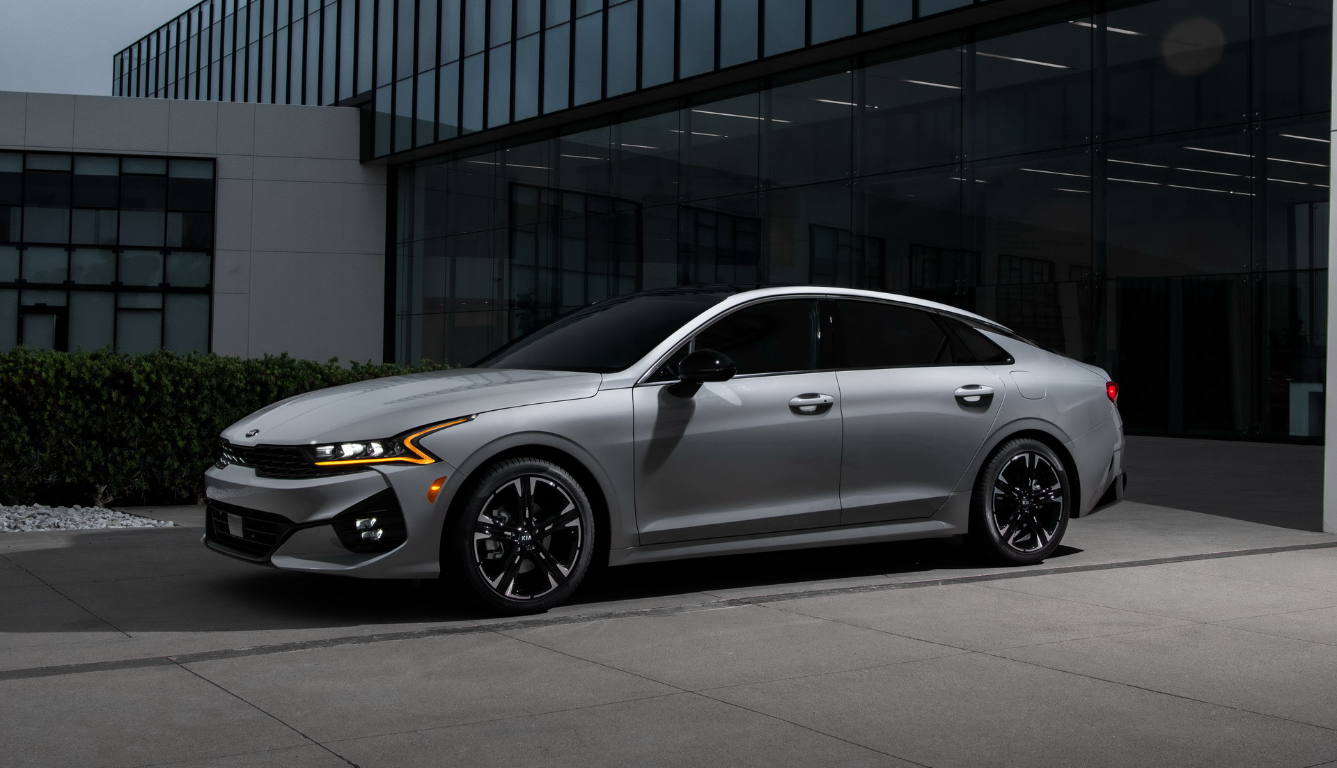 2021 Kia K5 Vs Segment Best-Sellers: Would You Get The K5 Over The Camry, Accord Or Altima?