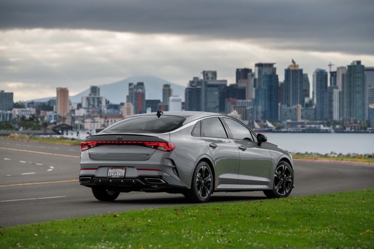 2021-kia-k5-rated-at-up-to-32-mpg-combined-carscoops