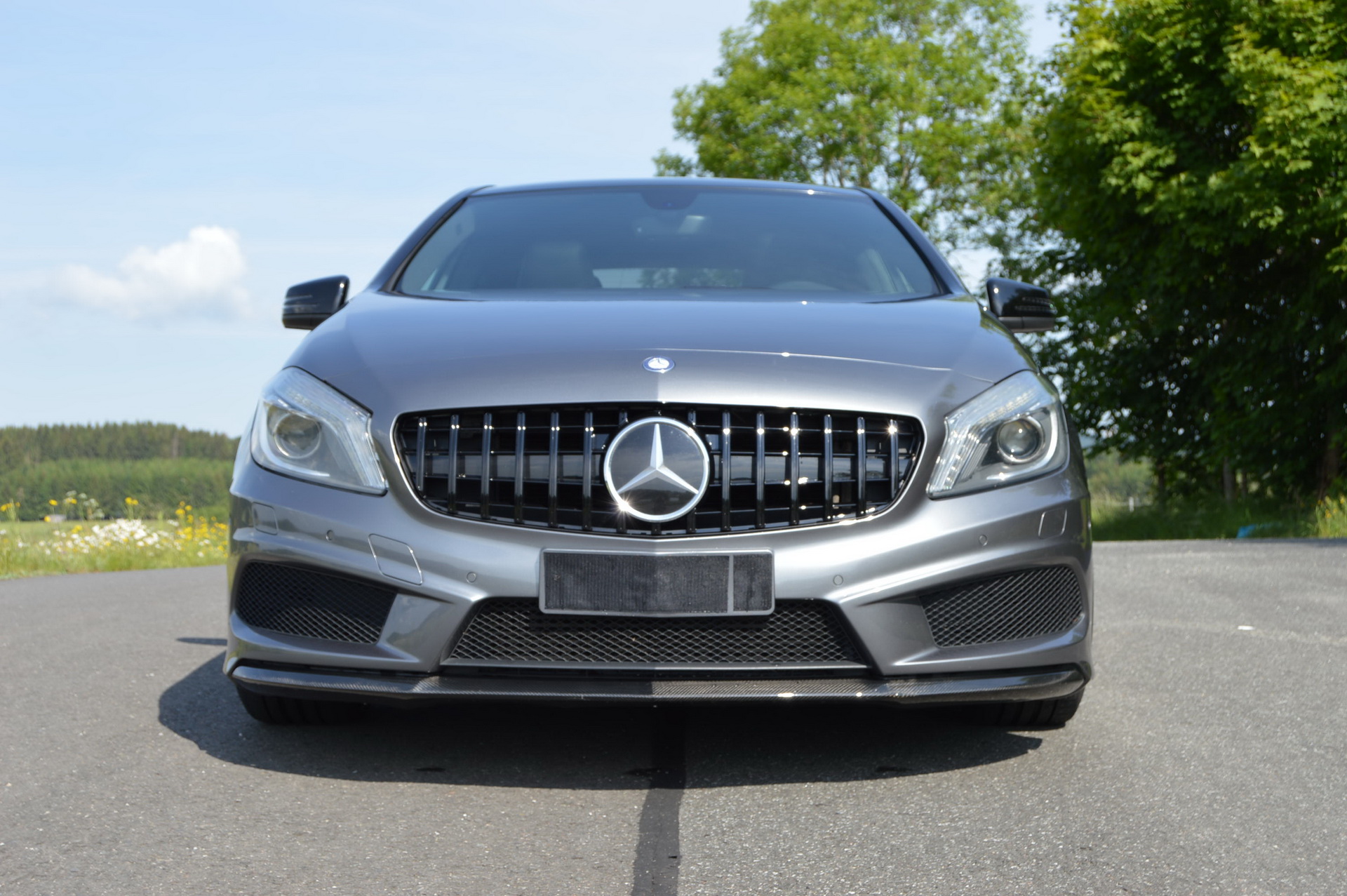 Do Modern AMG Looks Suit The Older Mercedes-Benz A-Class?