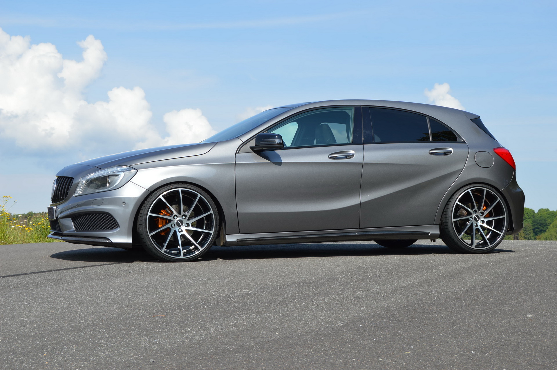 Do Modern AMG Looks Suit The Older Mercedes-Benz A-Class?
