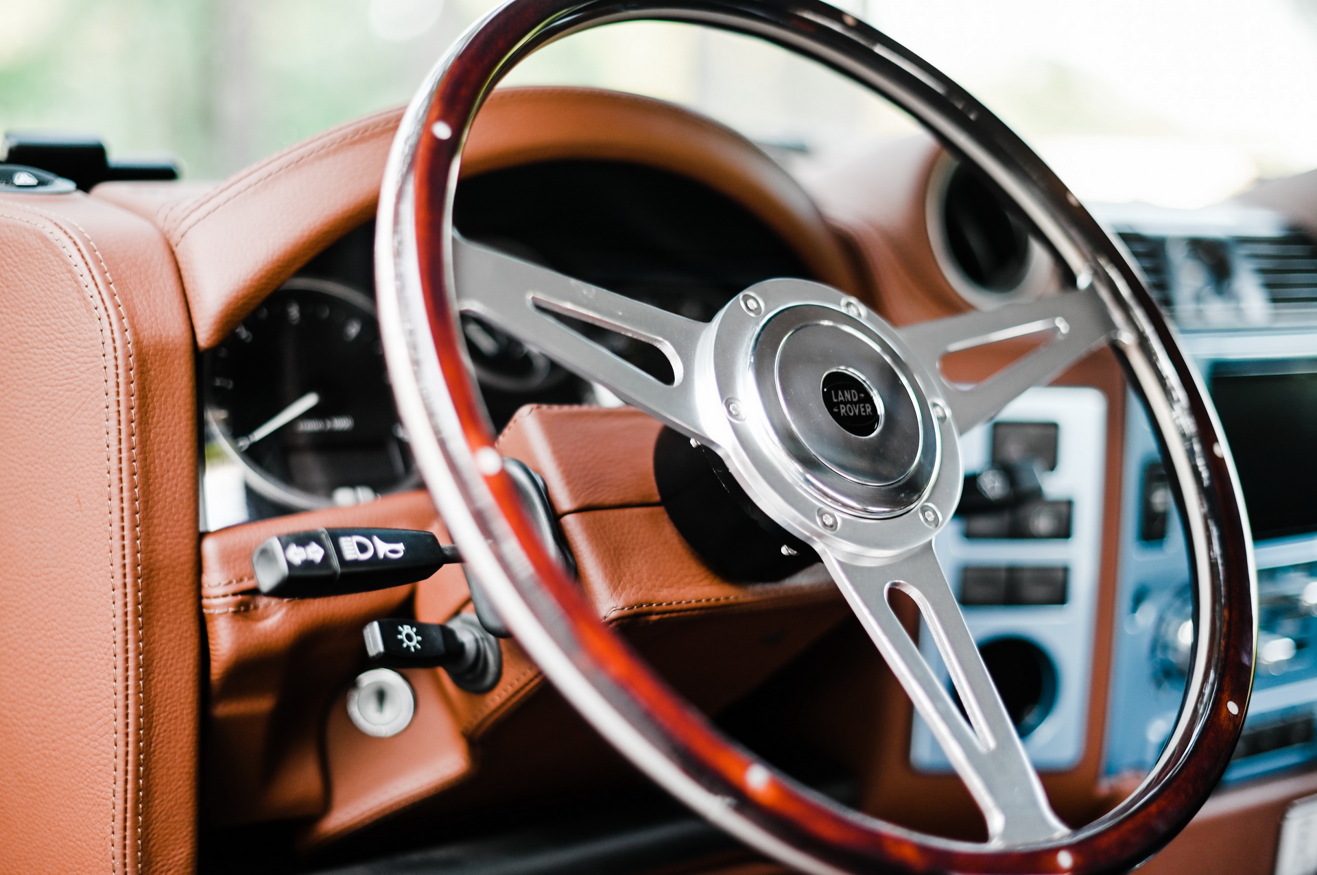 This Land Rover Defender 90 Open-Top Is Not What It Seems