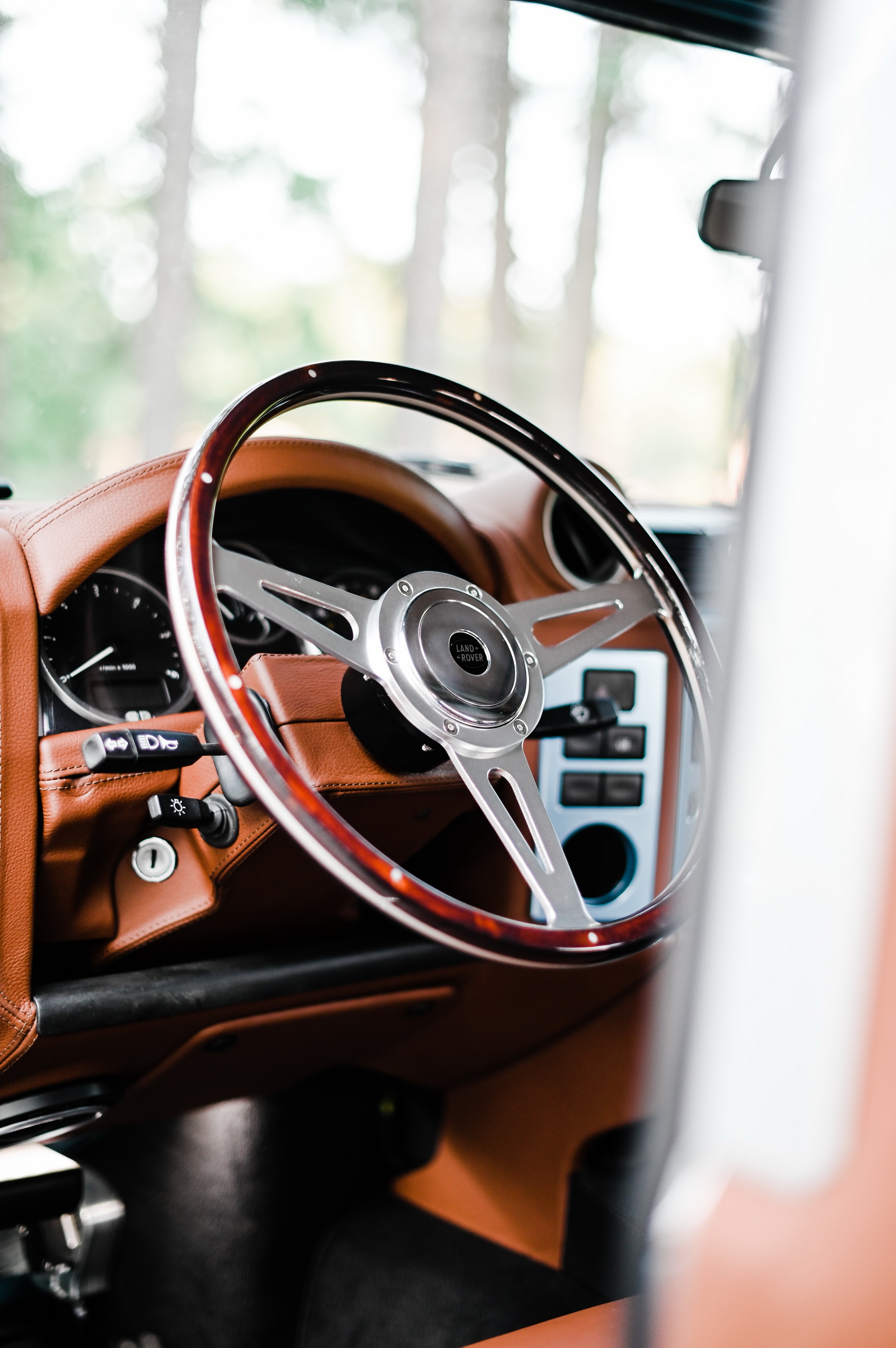 This Land Rover Defender 90 Open-Top Is Not What It Seems