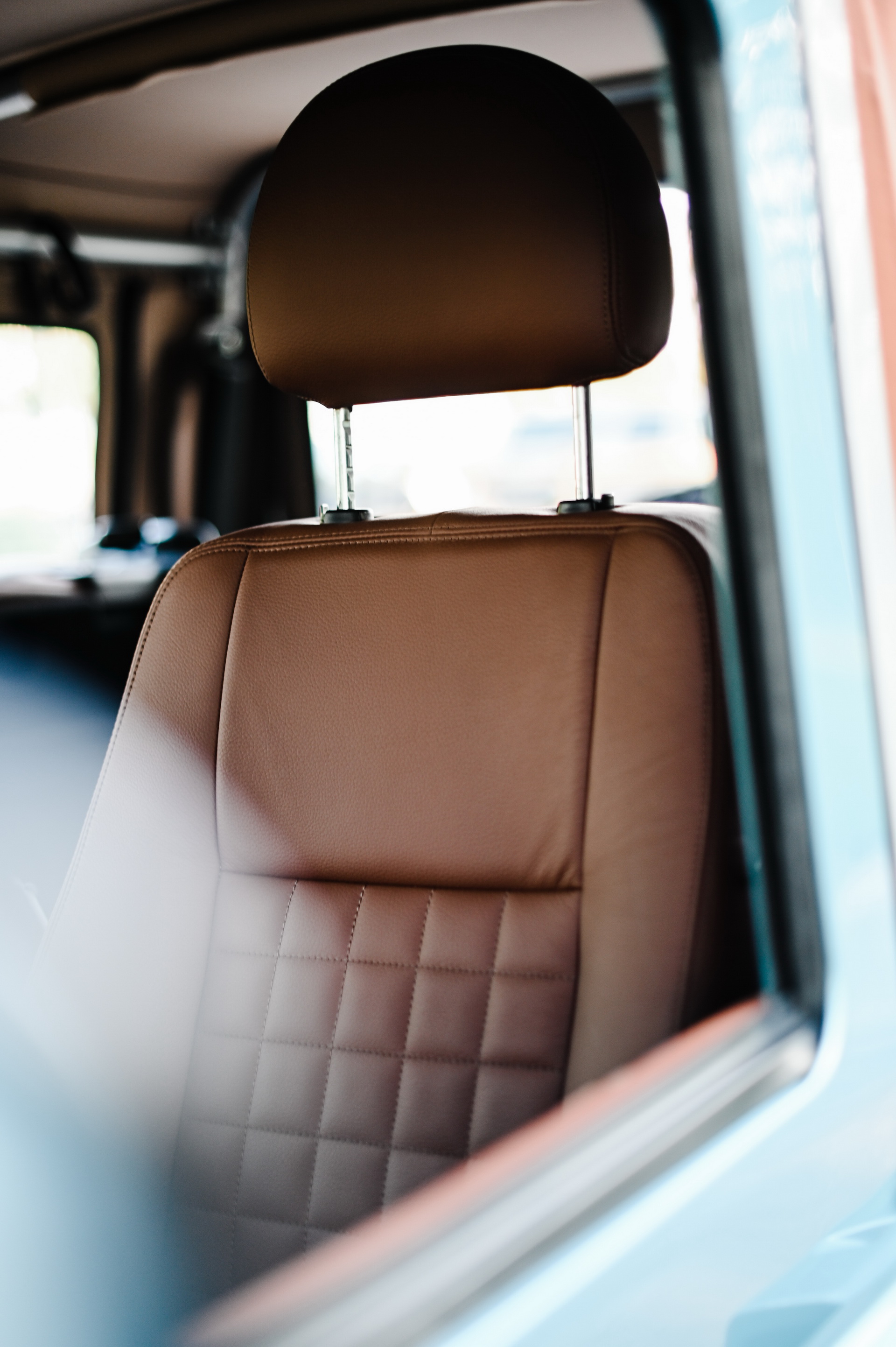 This Land Rover Defender 90 Open-Top Is Not What It Seems