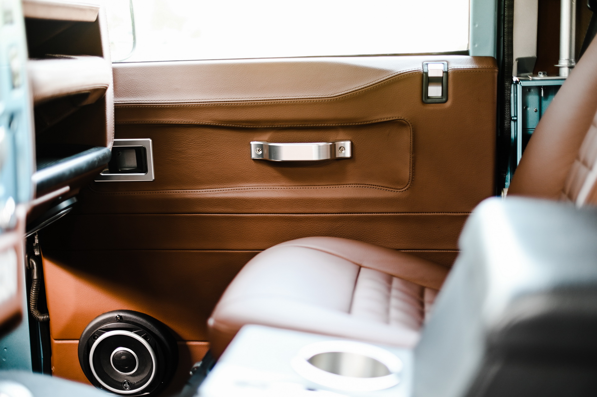 This Land Rover Defender 90 Open-Top Is Not What It Seems