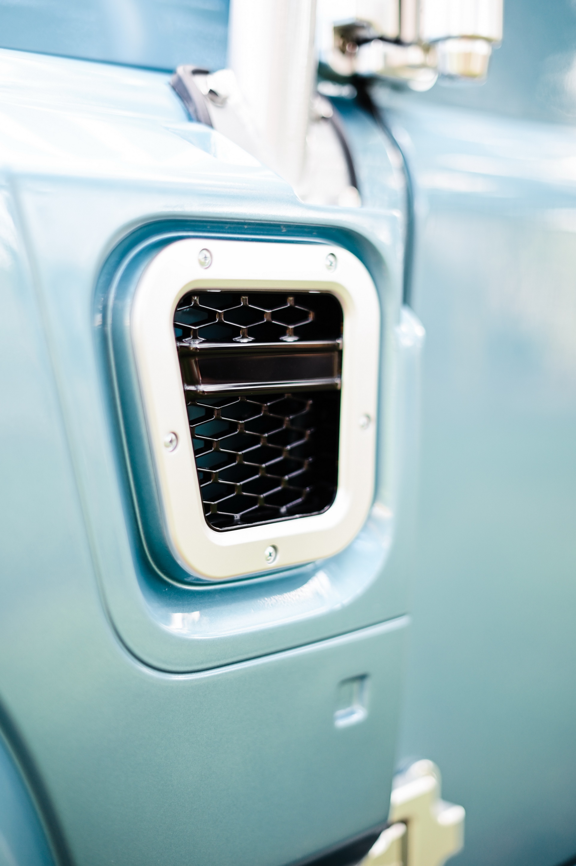 This Land Rover Defender 90 Open-Top Is Not What It Seems