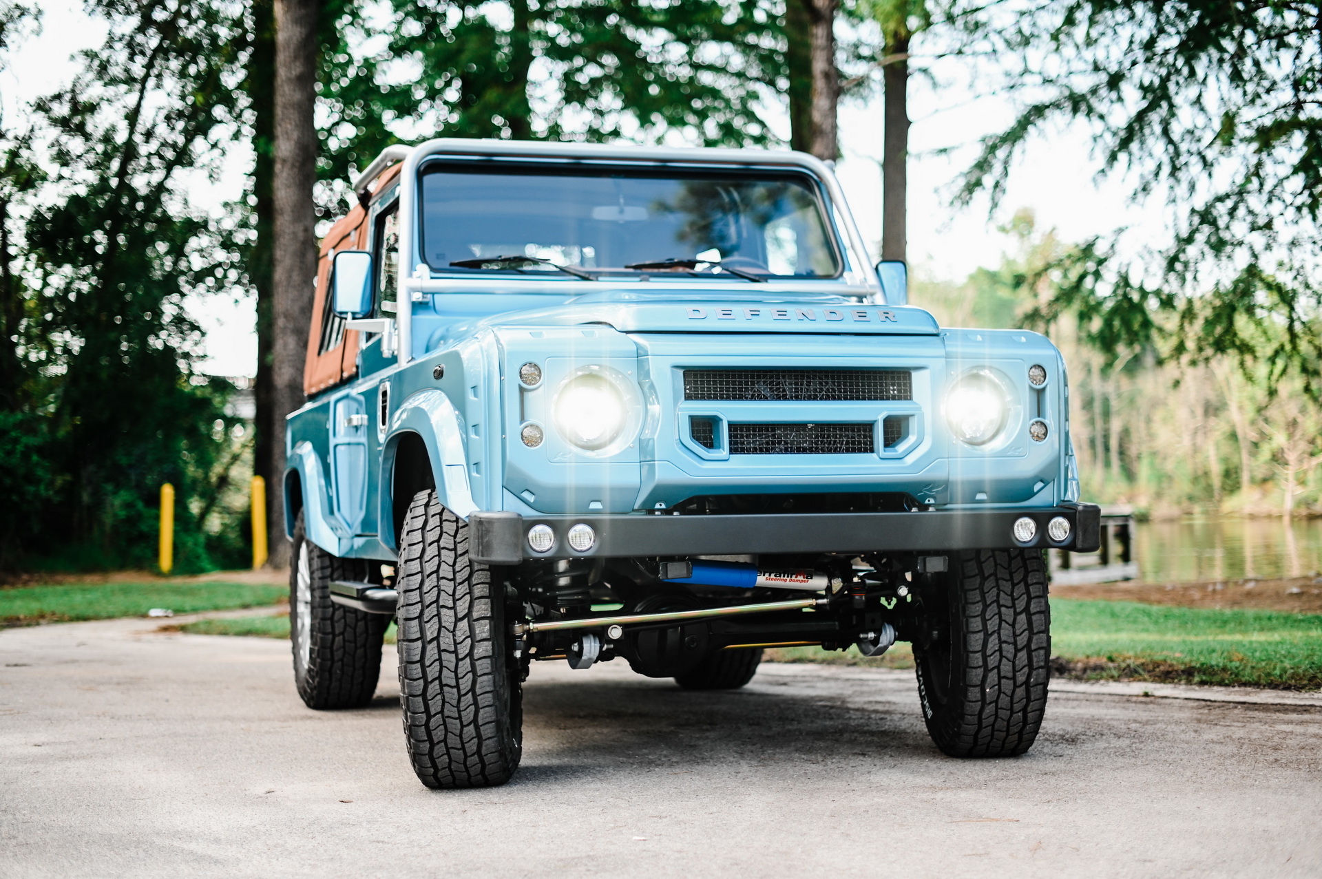 This Land Rover Defender 90 Open-Top Is Not What It Seems