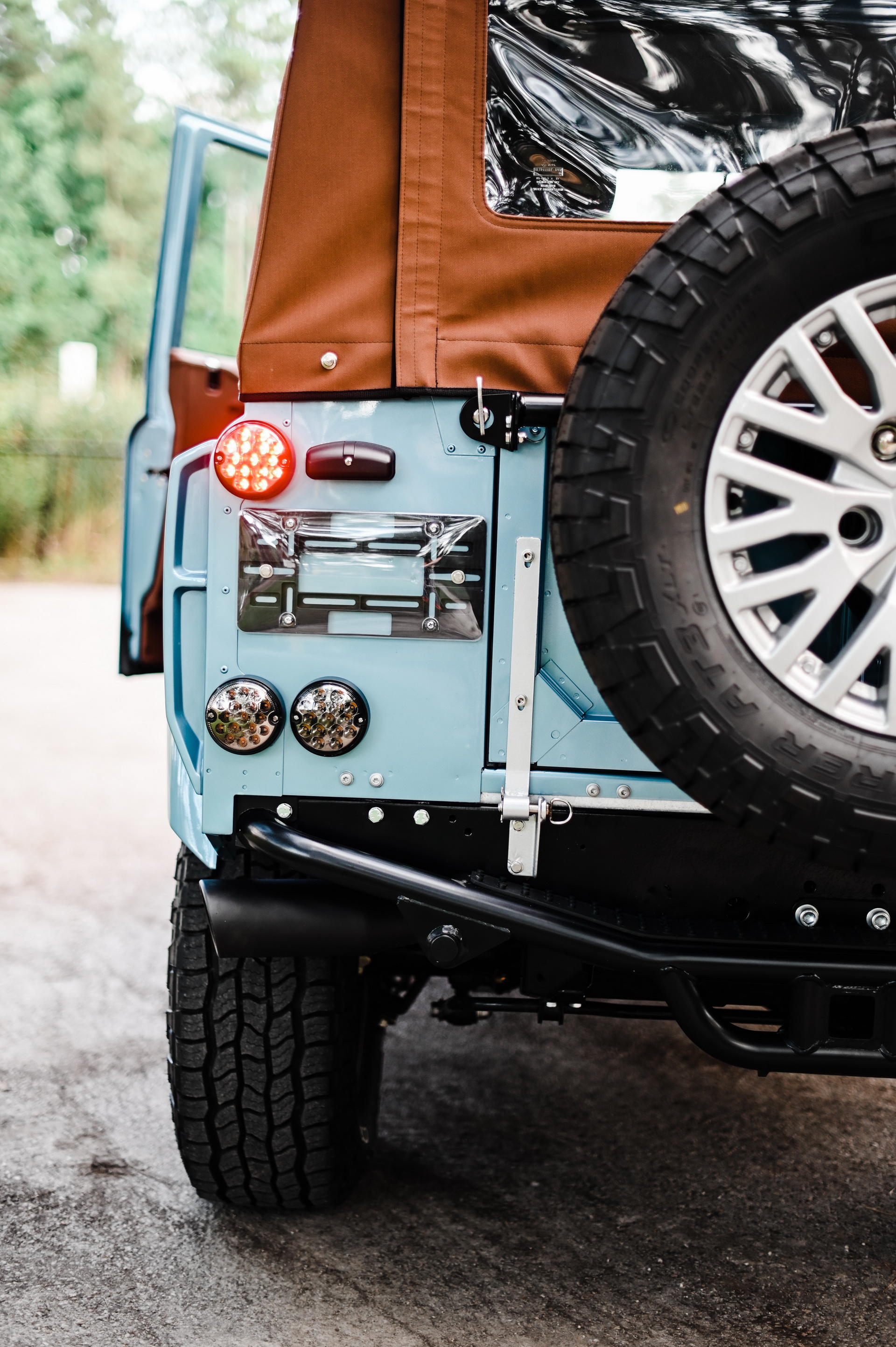 This Land Rover Defender 90 Open-Top Is Not What It Seems