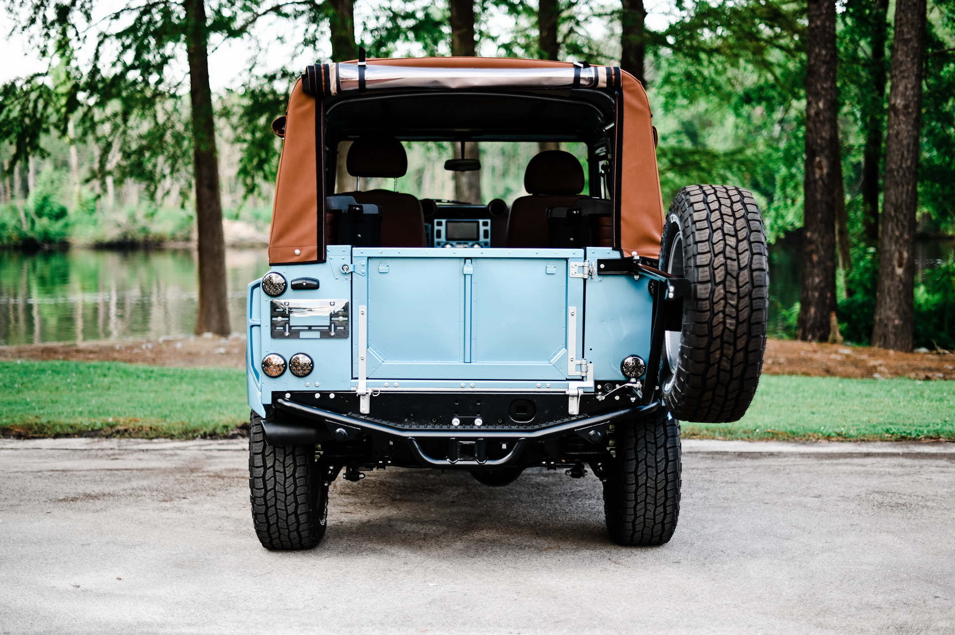 This Land Rover Defender 90 Open-Top Is Not What It Seems