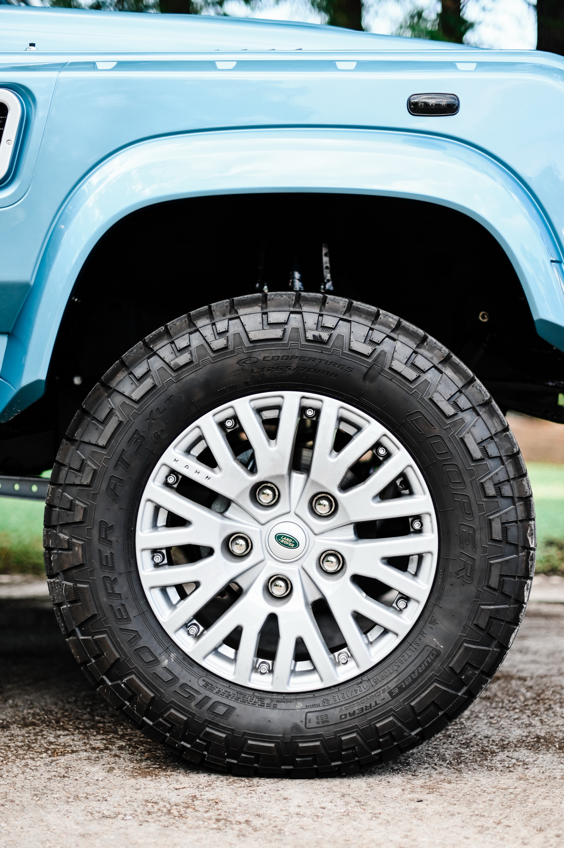 This Land Rover Defender 90 Open-Top Is Not What It Seems