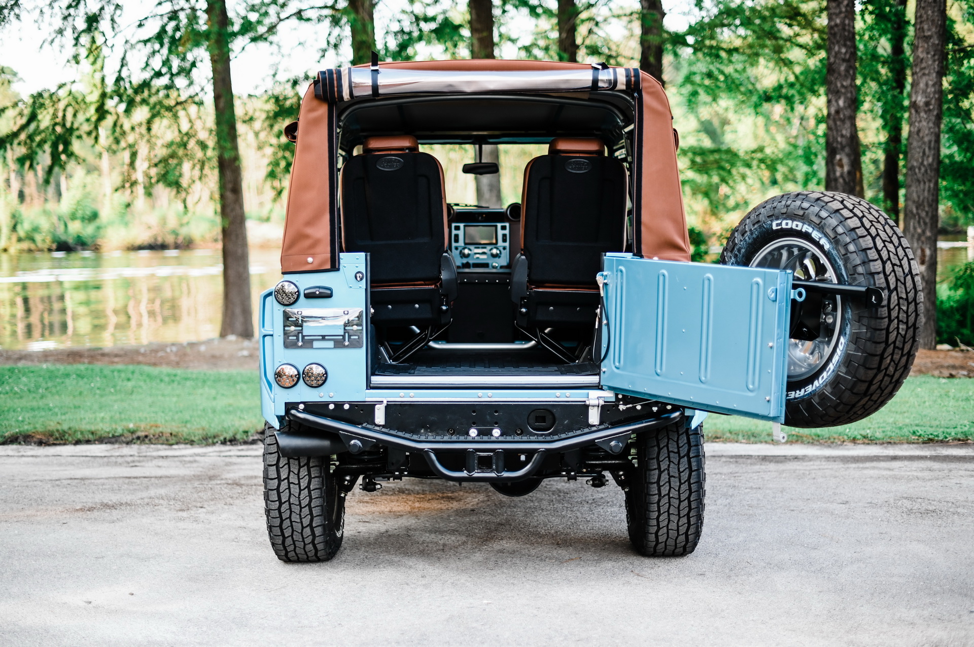This Land Rover Defender 90 Open-Top Is Not What It Seems