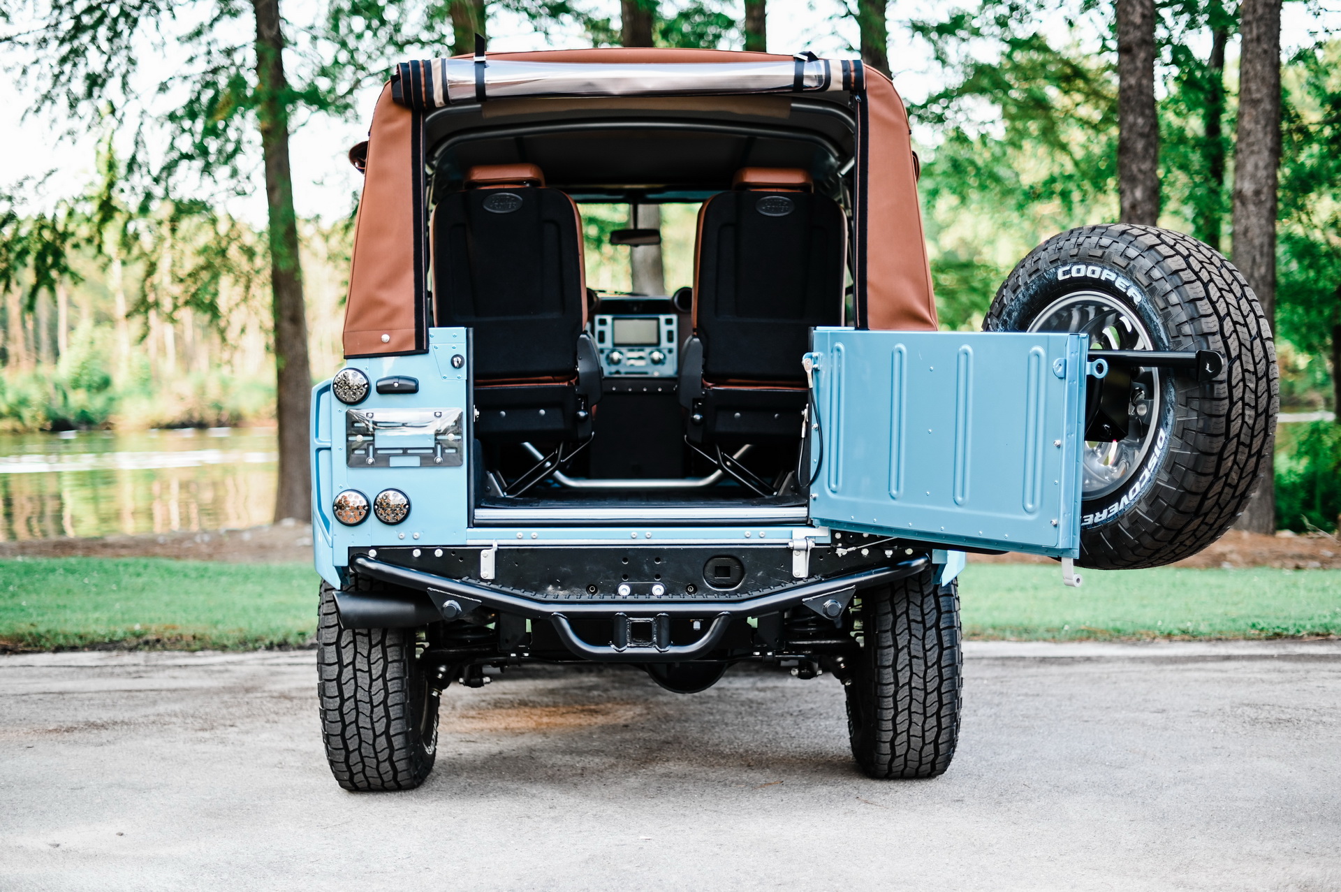 This Land Rover Defender 90 Open-Top Is Not What It Seems