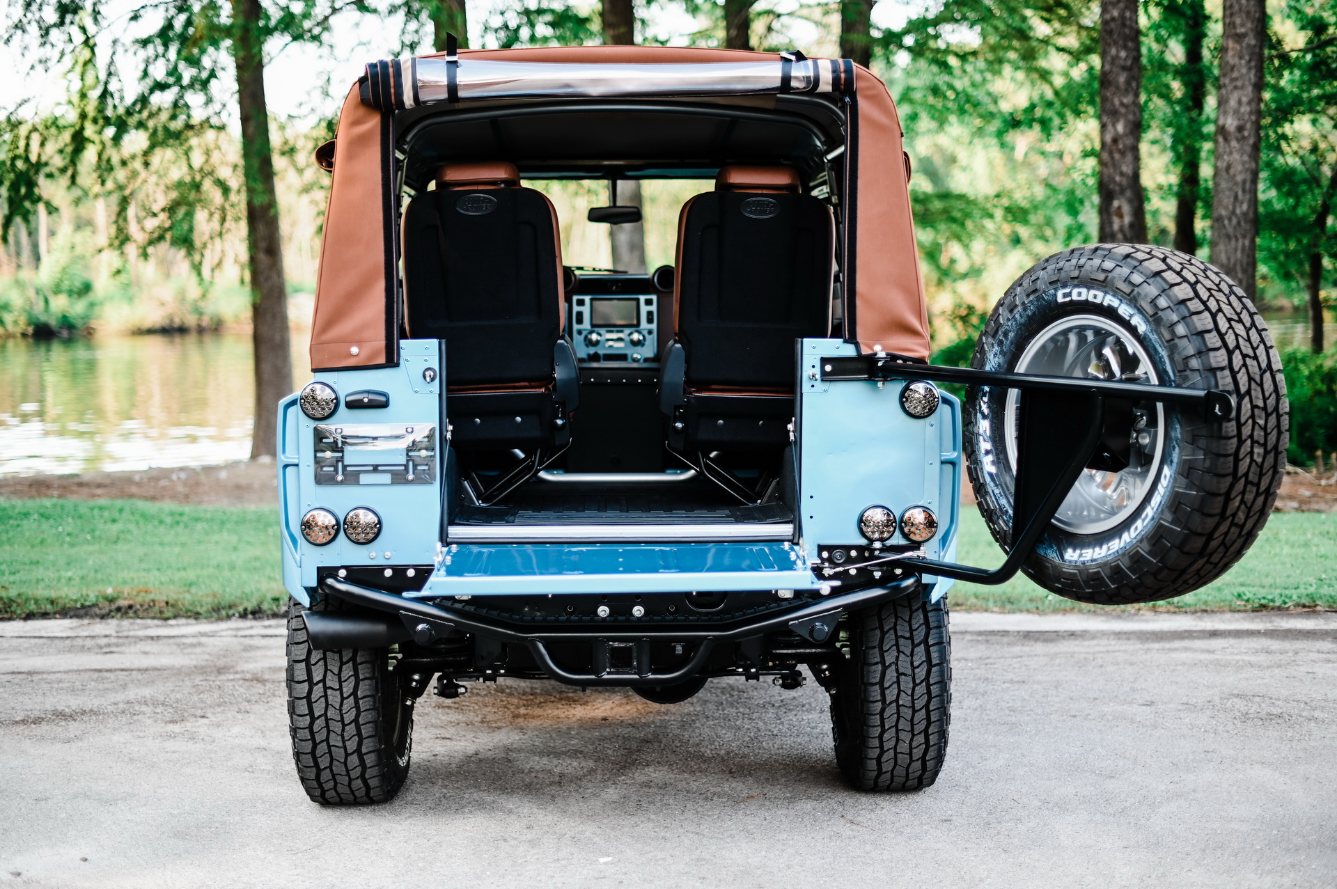 This Land Rover Defender 90 Open-Top Is Not What It Seems