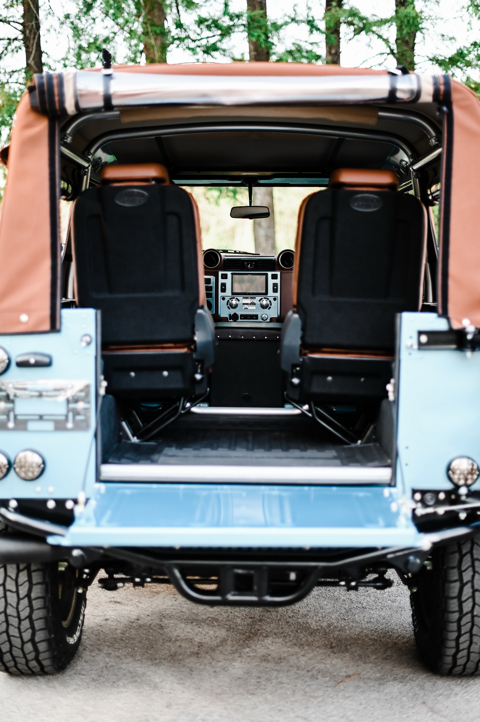 This Land Rover Defender 90 Open-Top Is Not What It Seems
