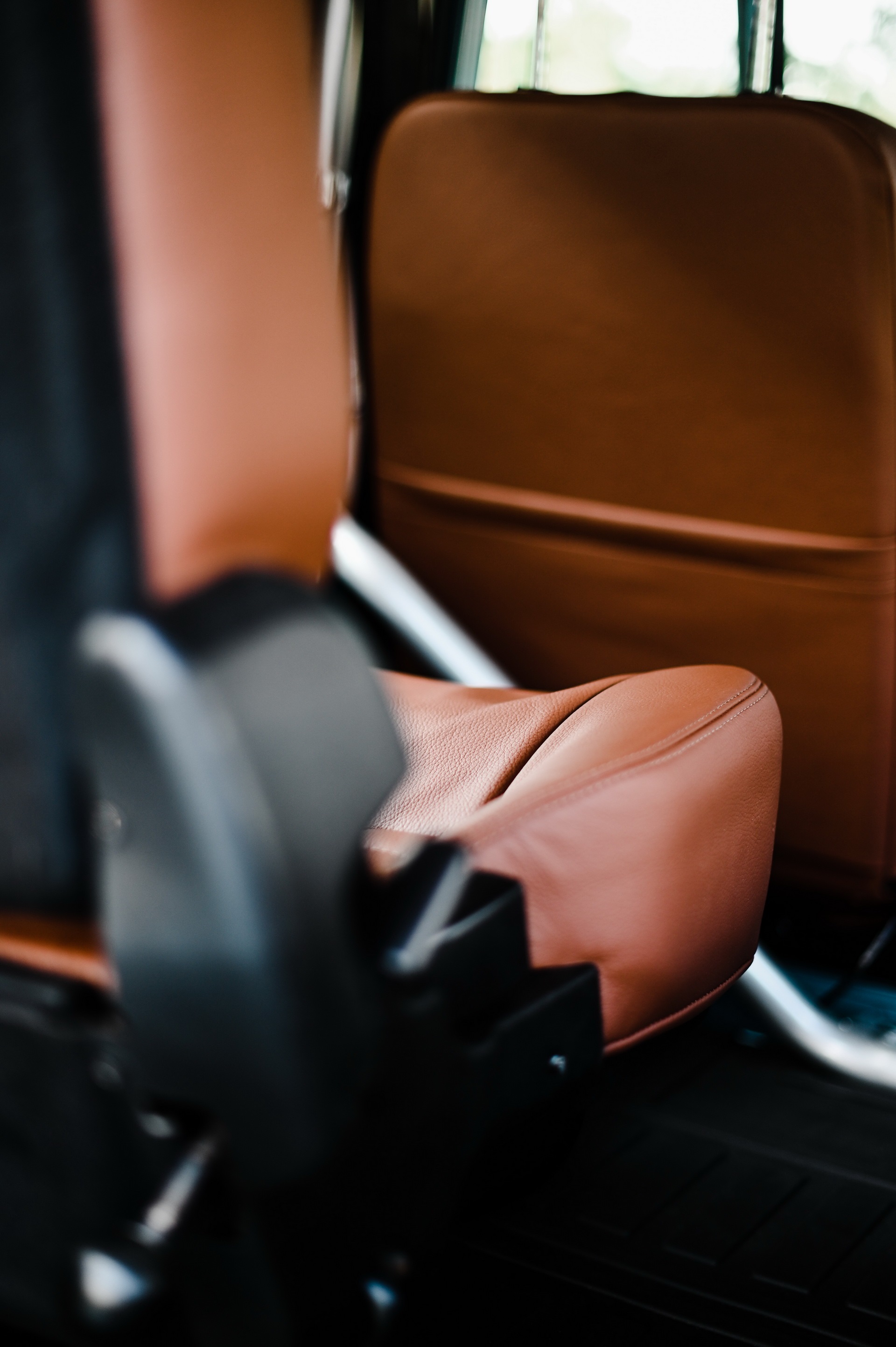 This Land Rover Defender 90 Open-Top Is Not What It Seems