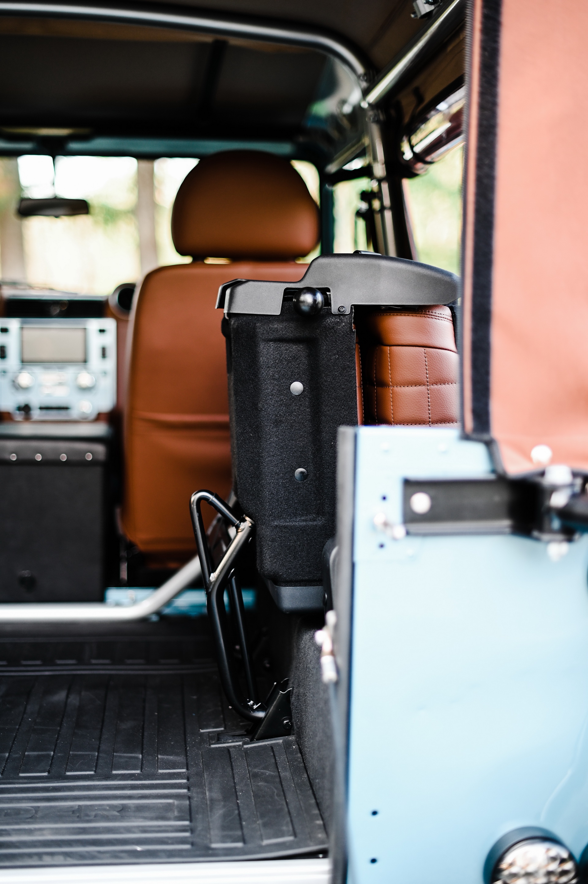 This Land Rover Defender 90 Open-Top Is Not What It Seems